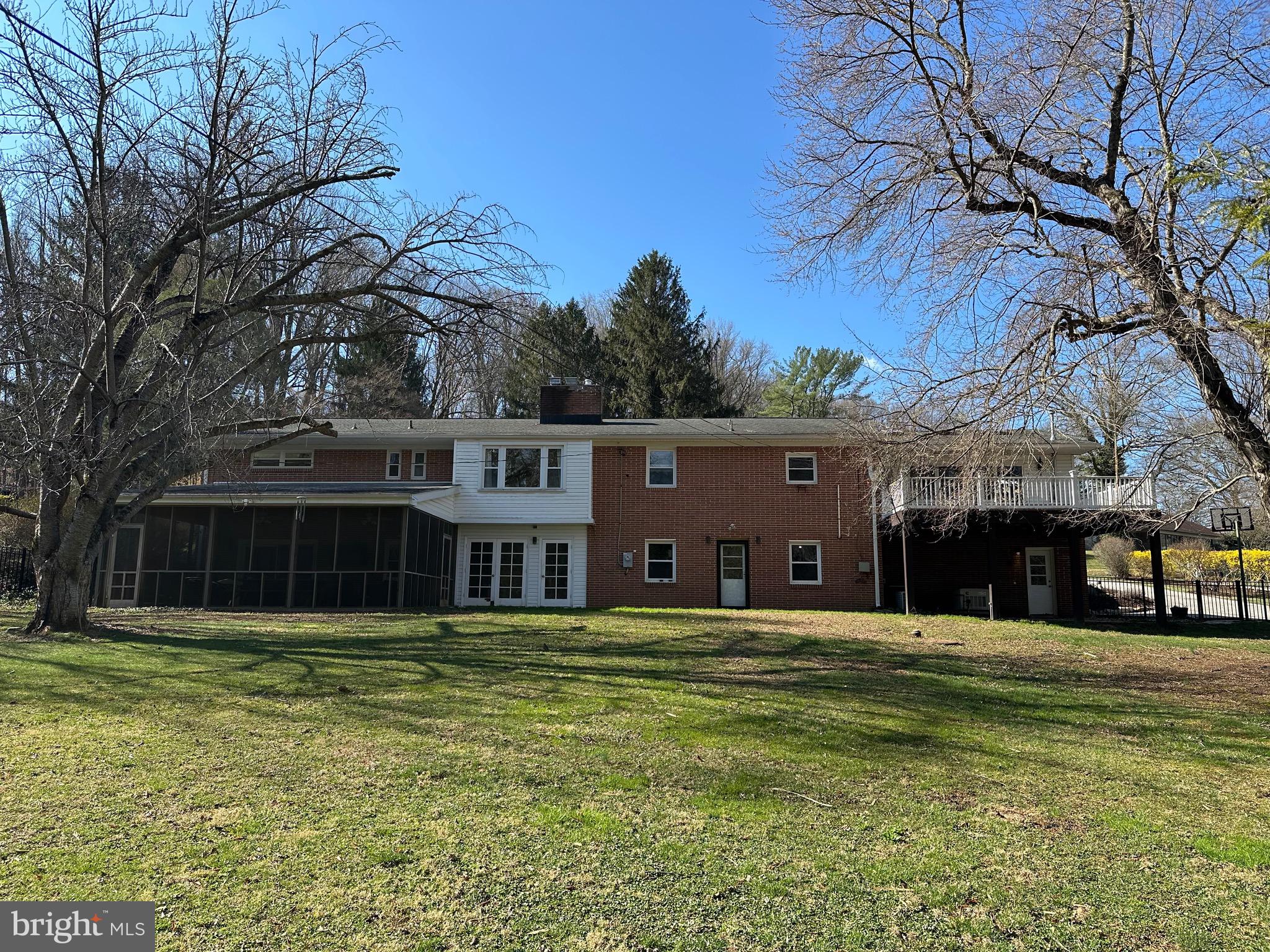 HAMPTON - Residential