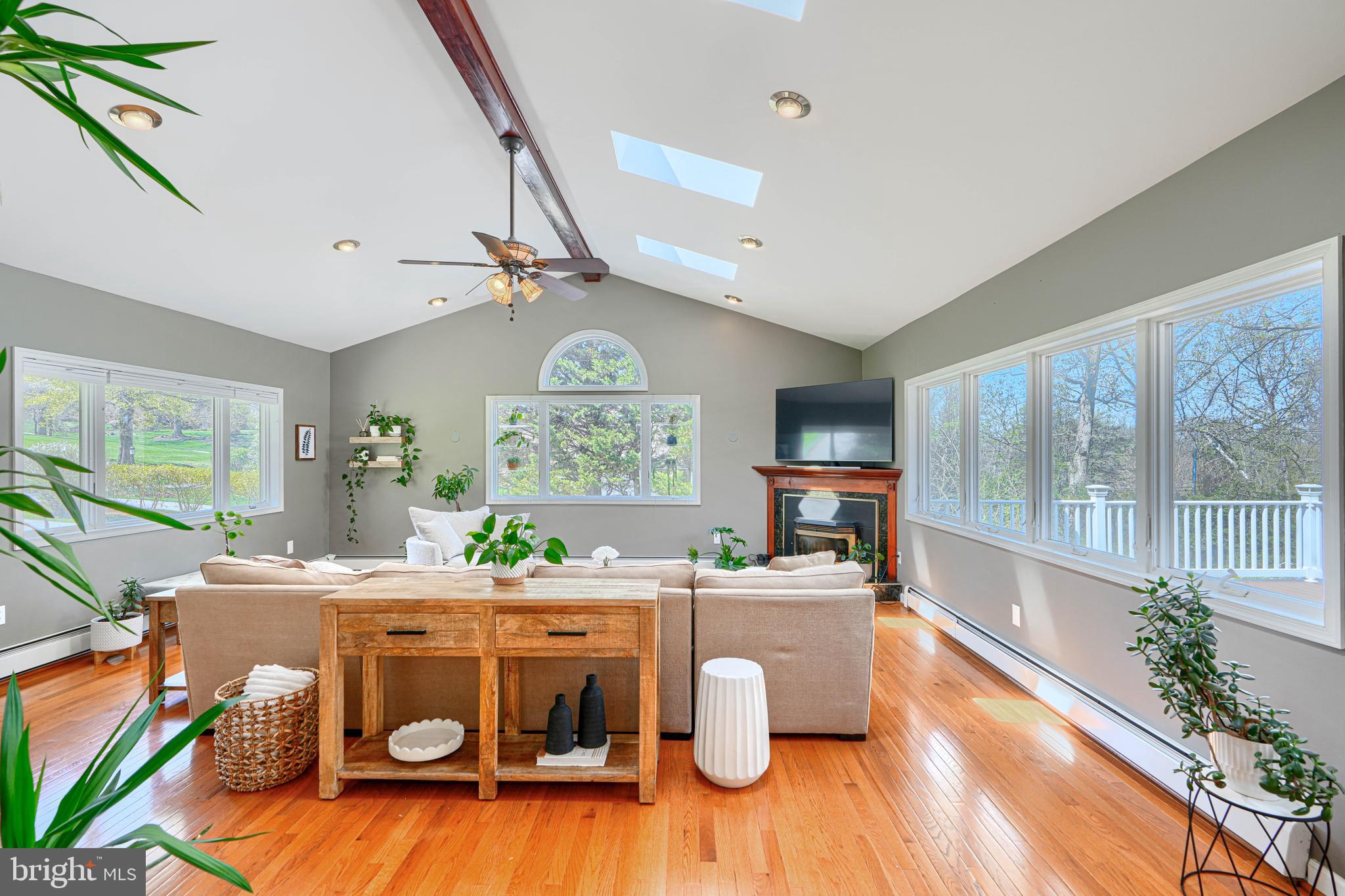 HAMPTON - Residential