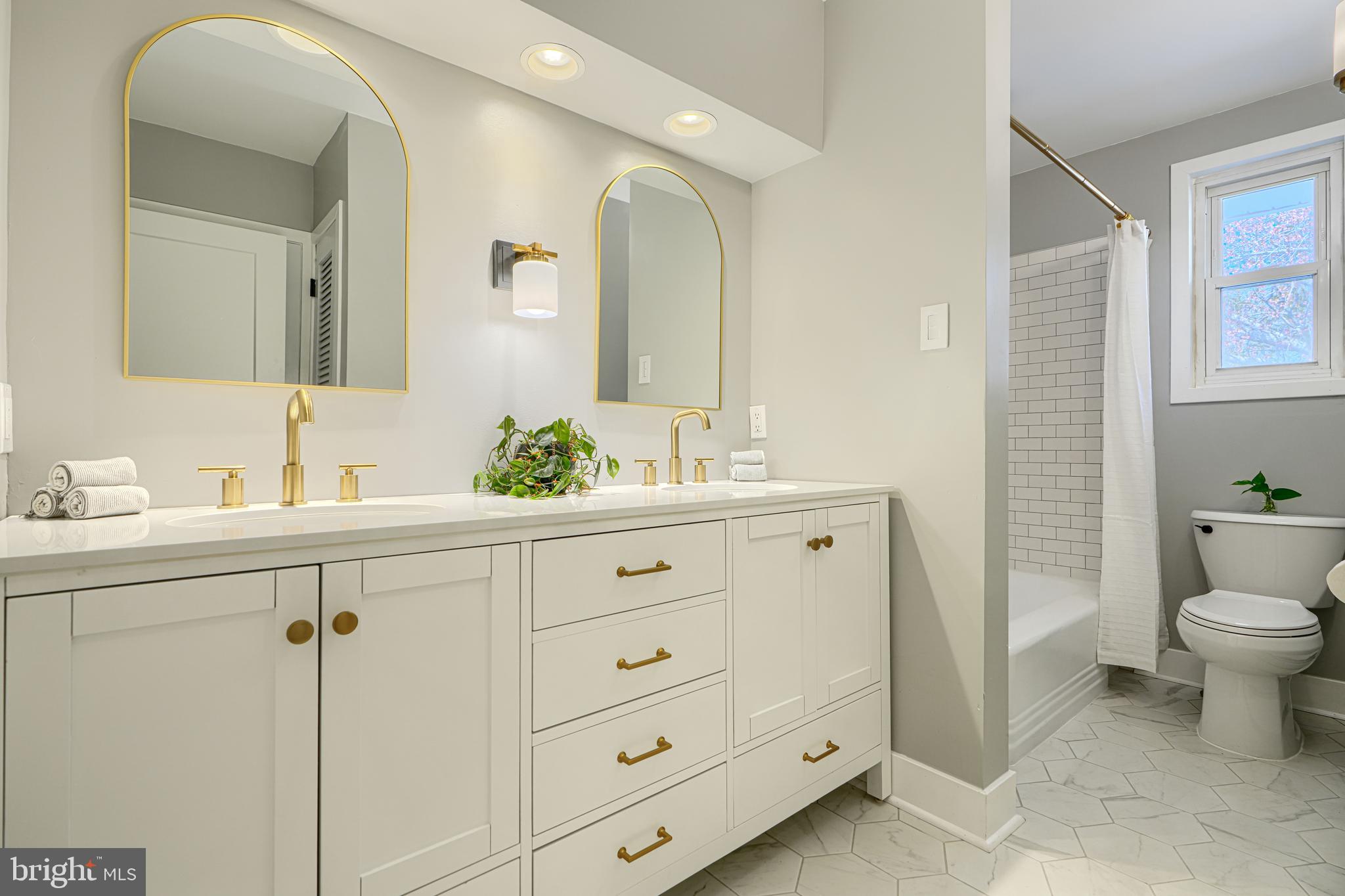 HAMPTON - Residential