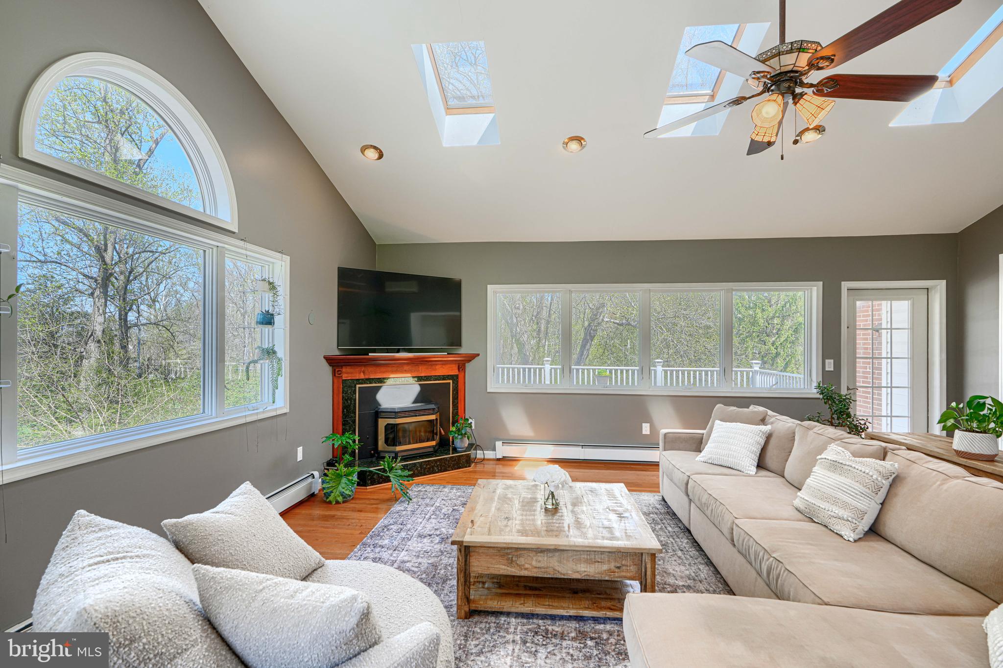 HAMPTON - Residential