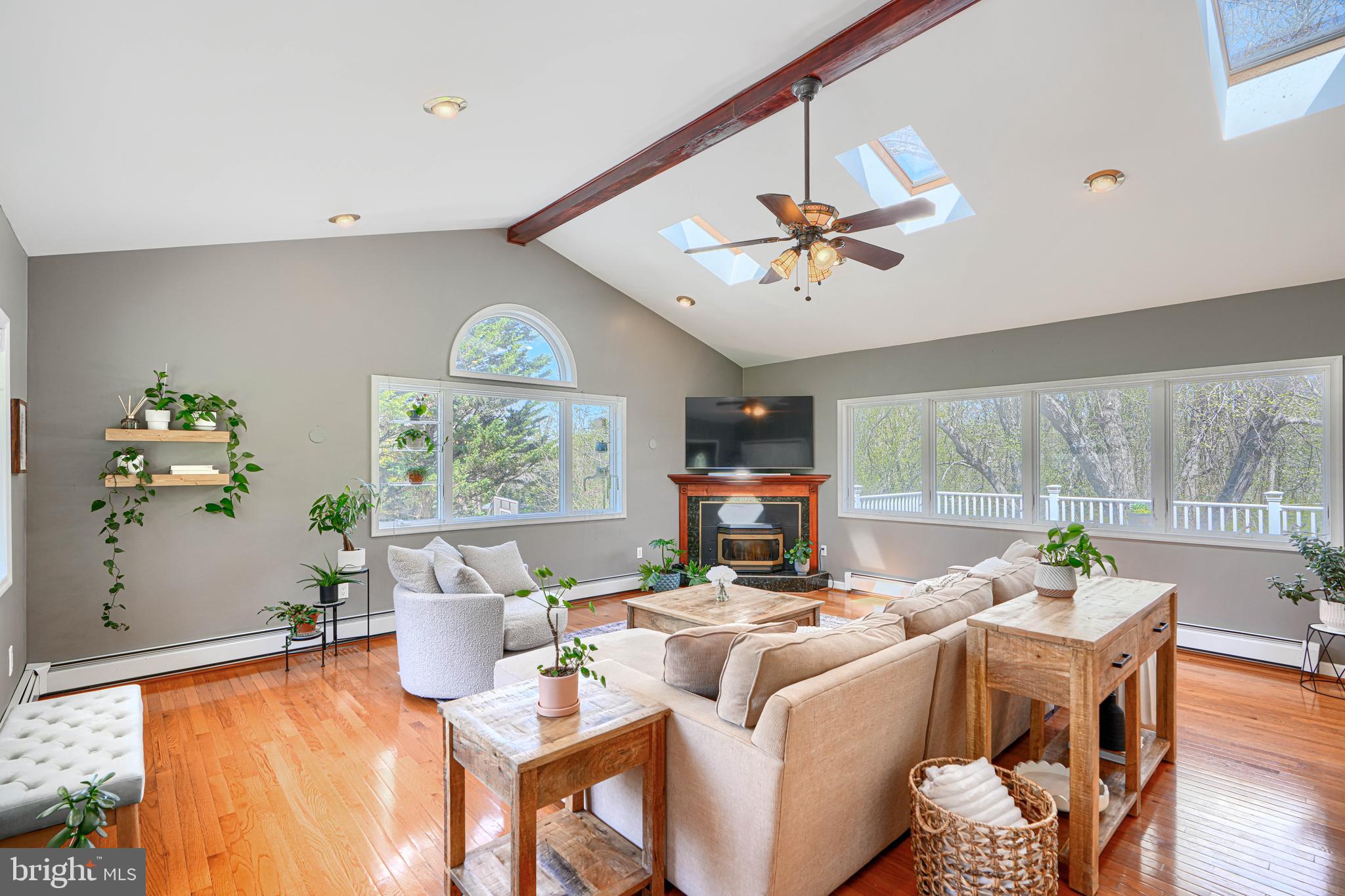 HAMPTON - Residential