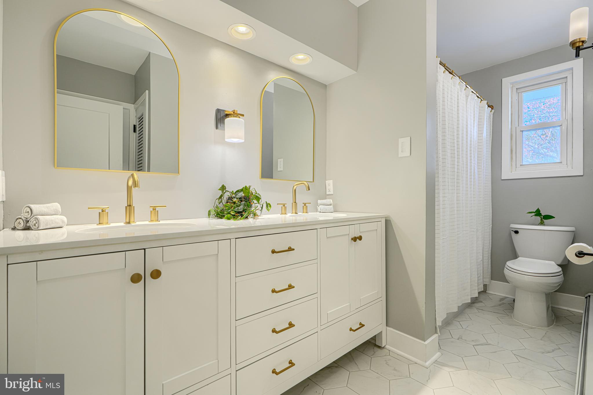 HAMPTON - Residential