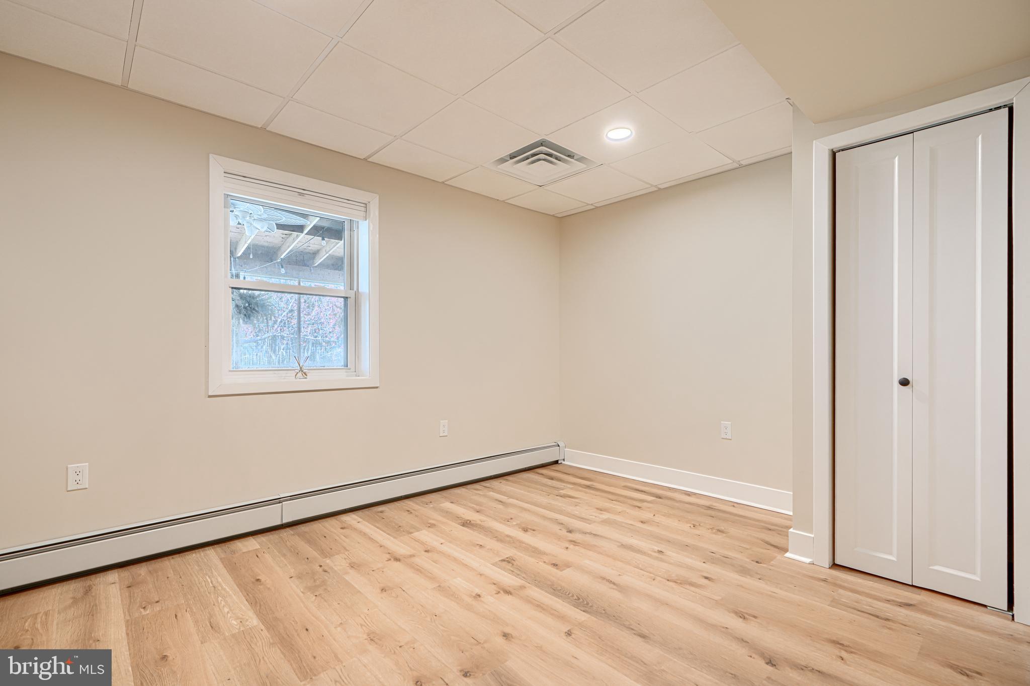 HAMPTON - Residential