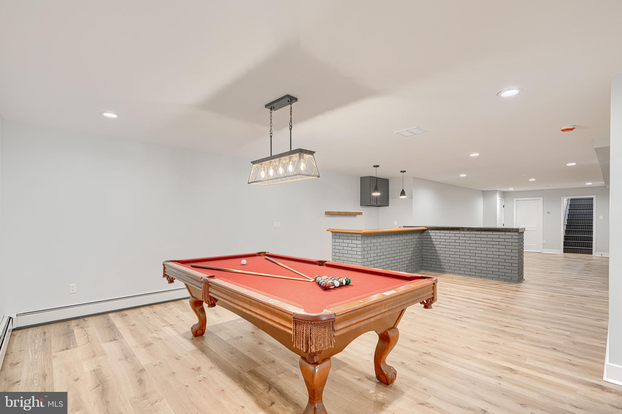 HAMPTON - Residential