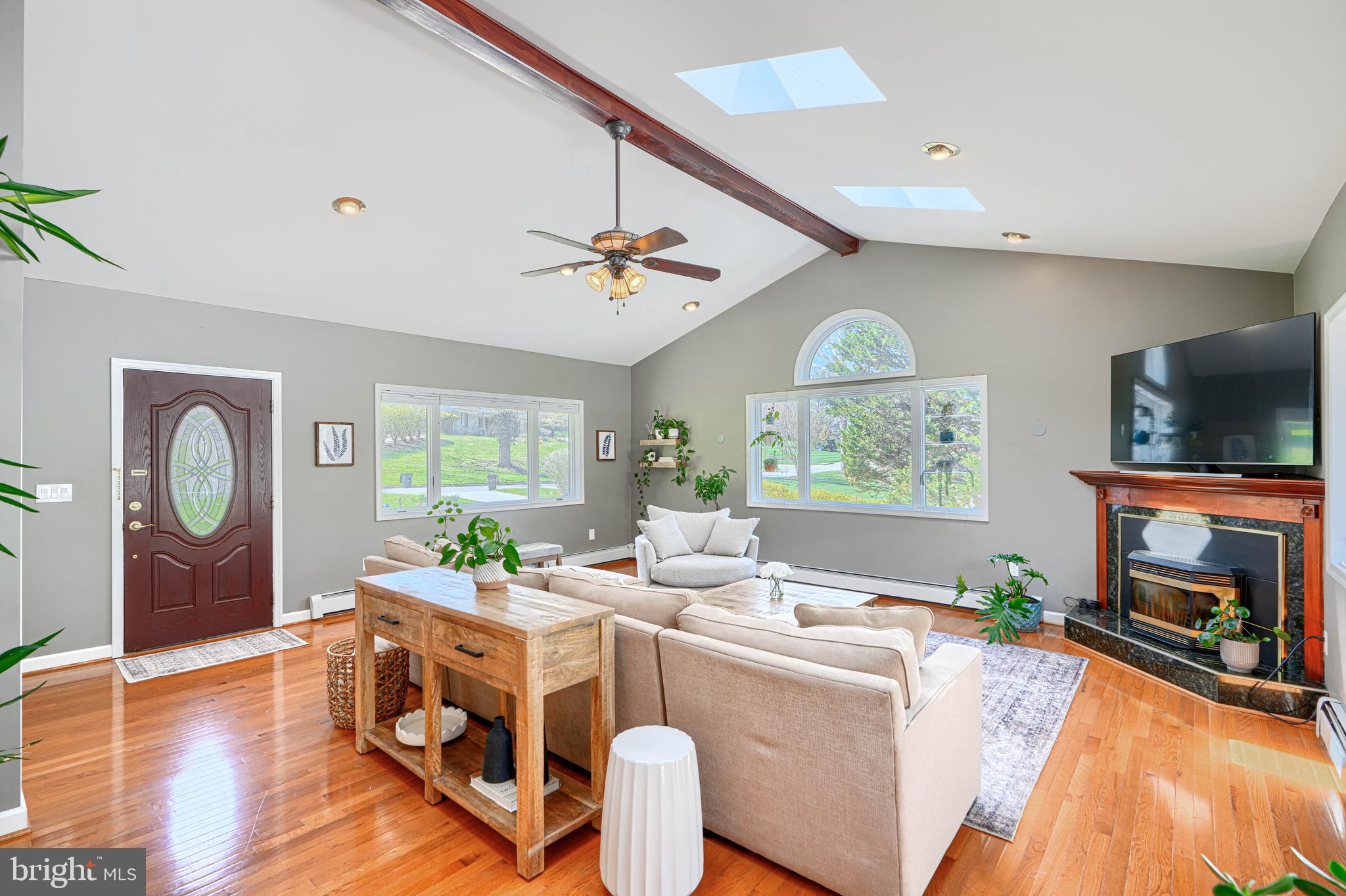 HAMPTON - Residential