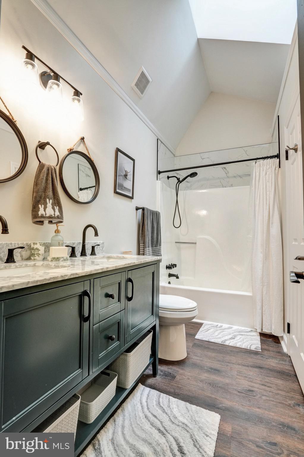 NORRINGTON KNOLL - Residential