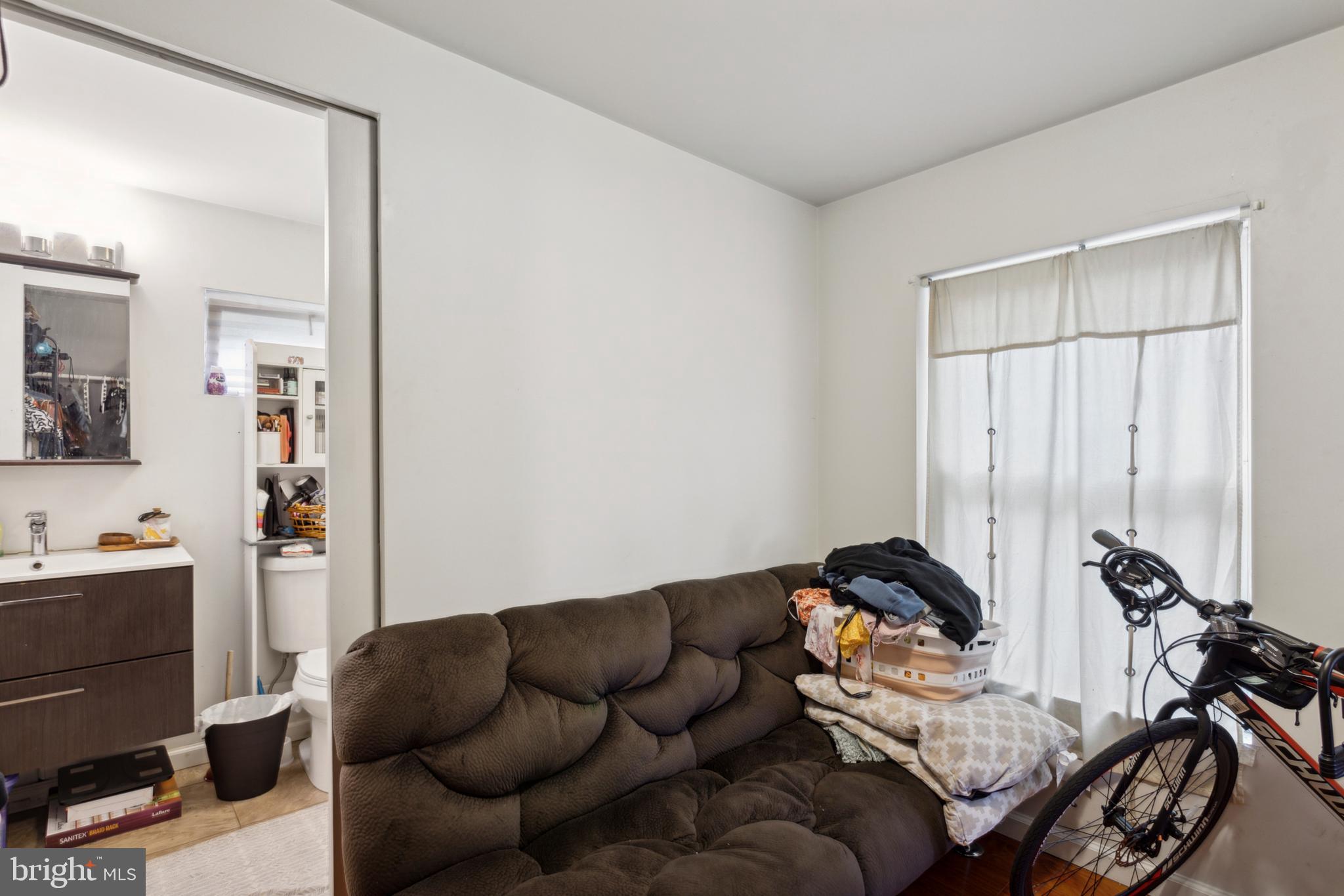 PHILADELPHIA (NORTHWEST) - Residential