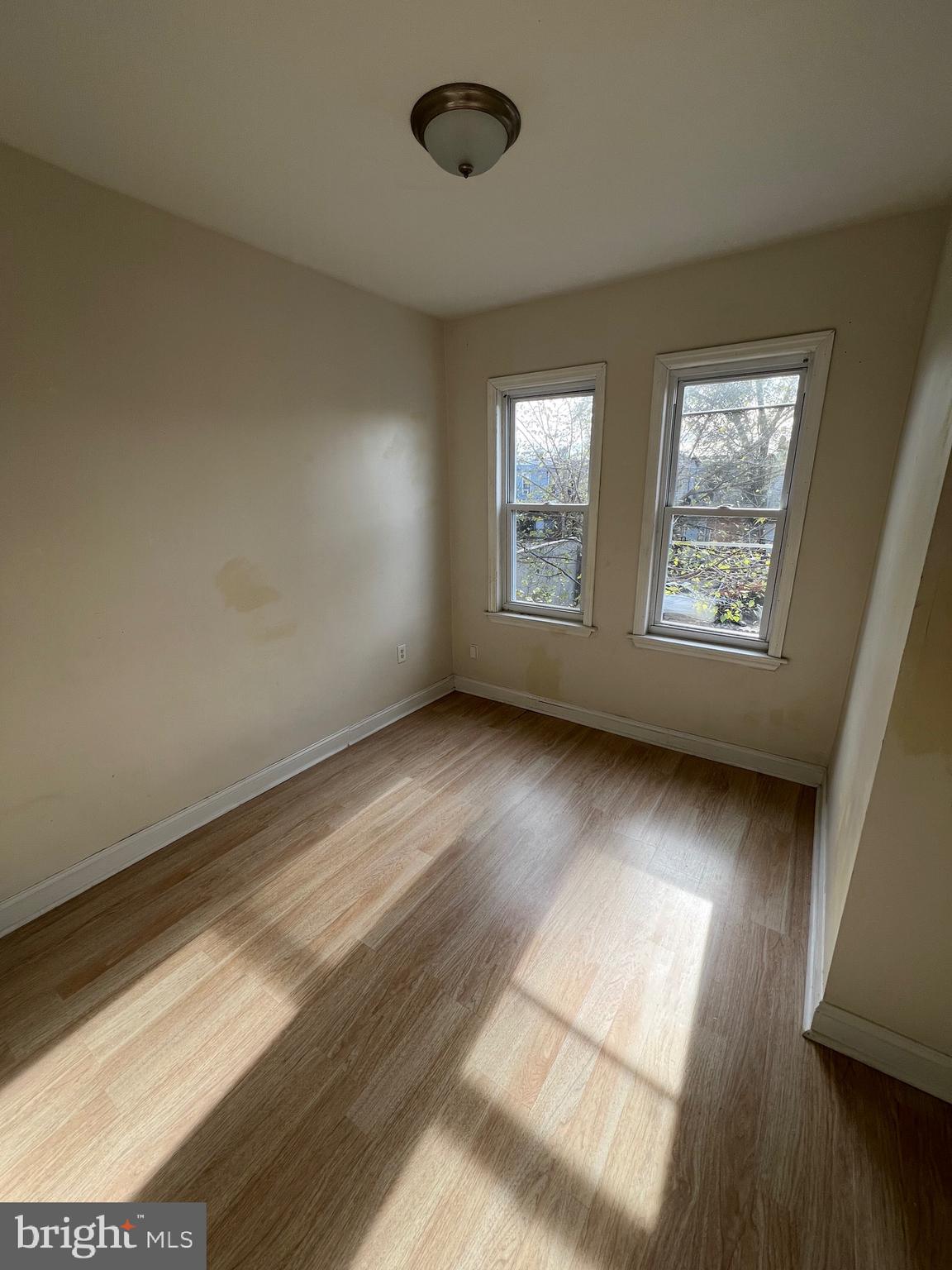 WALNUT HILL - Residential Lease