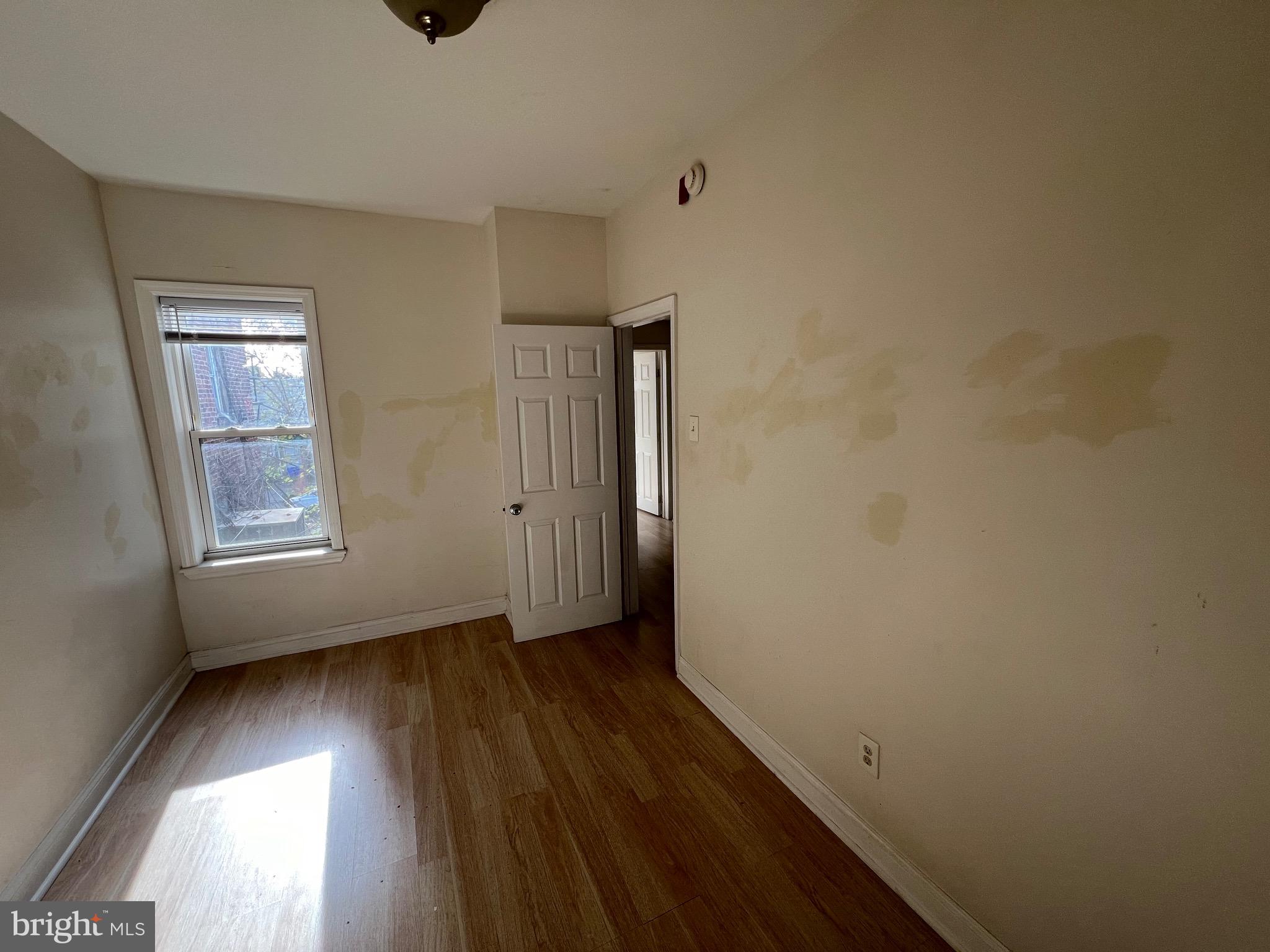 WALNUT HILL - Residential Lease