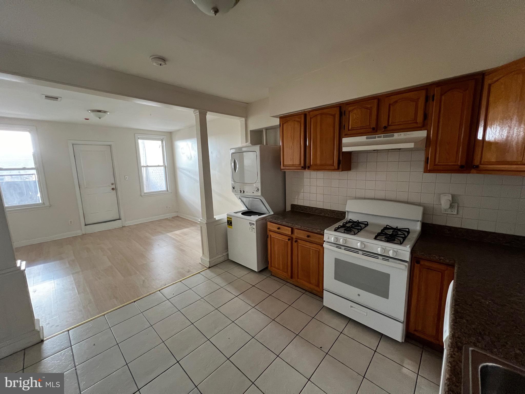 WALNUT HILL - Residential Lease