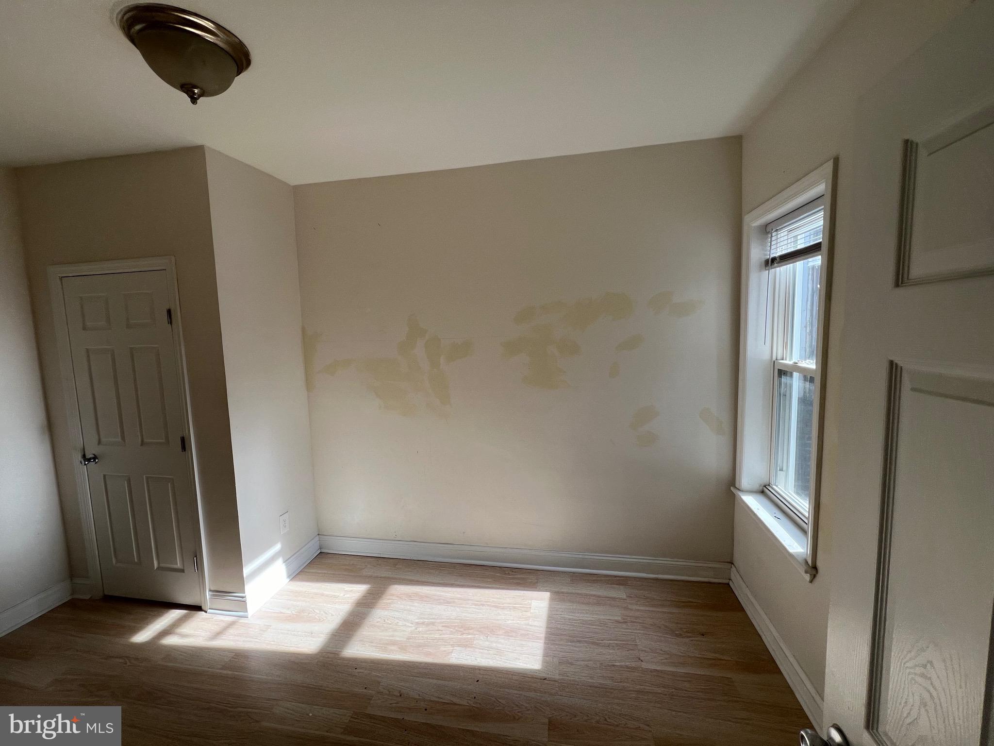 WALNUT HILL - Residential Lease