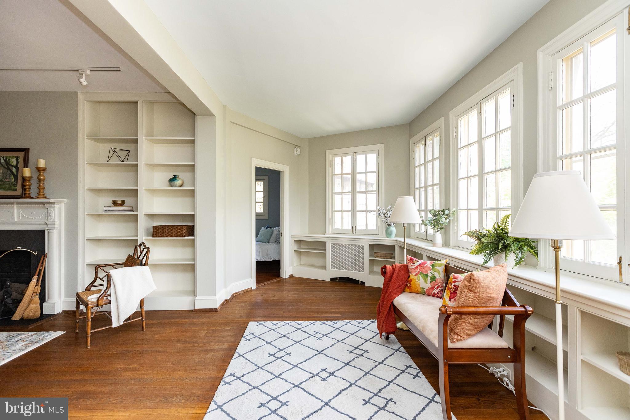 TUSCANY-CANTERBURY - Residential