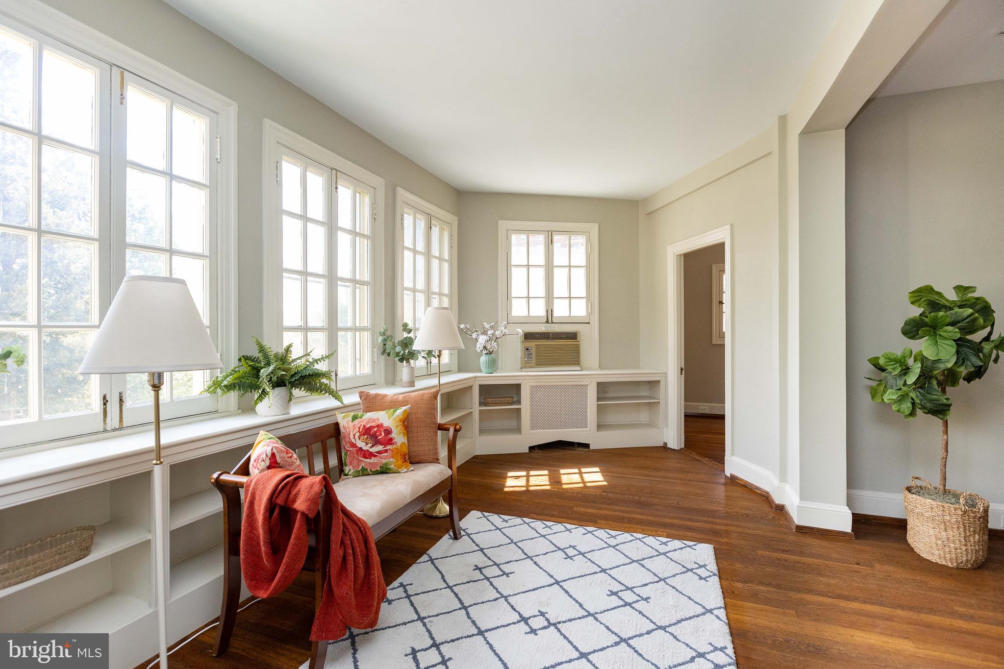 TUSCANY-CANTERBURY - Residential