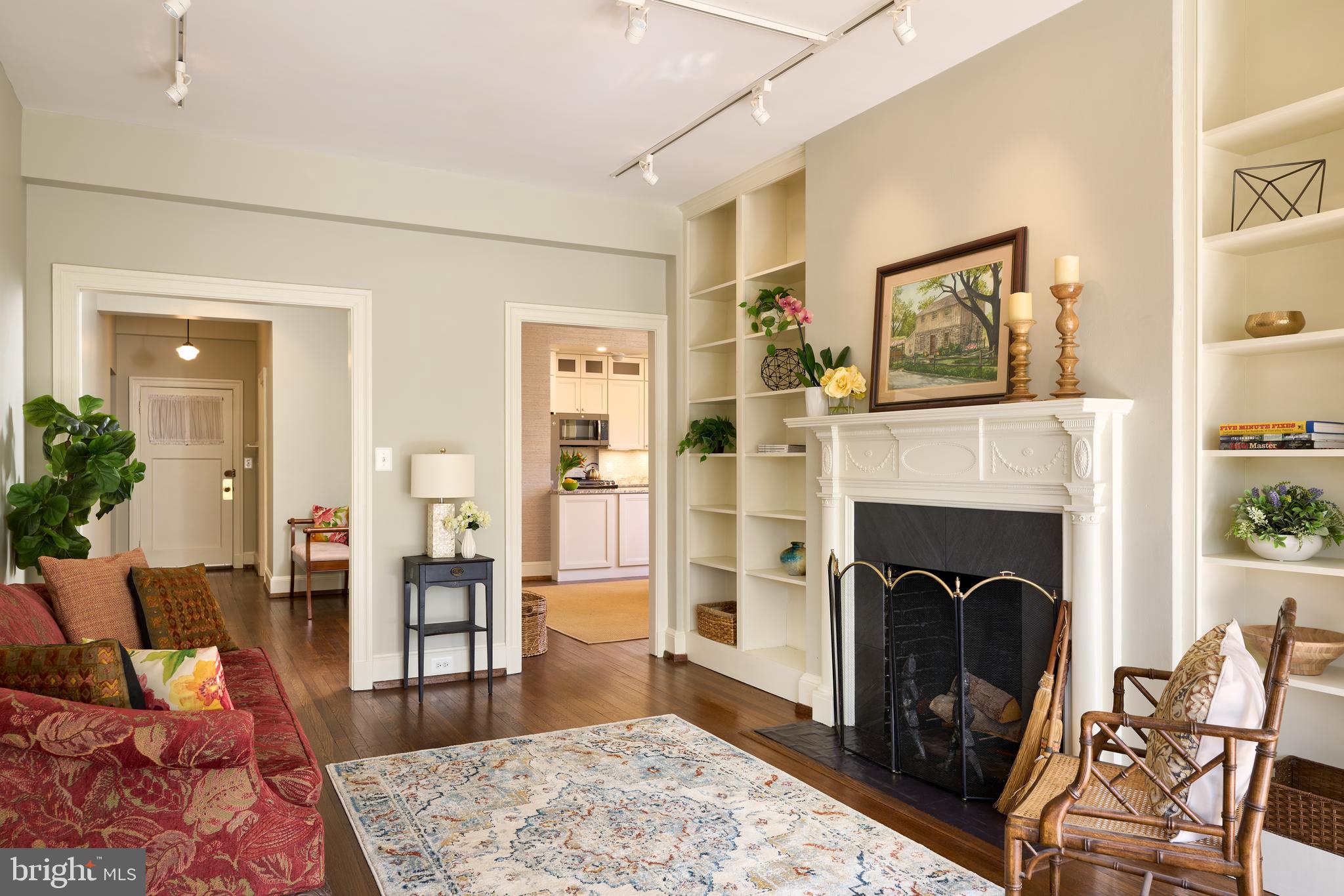 TUSCANY-CANTERBURY - Residential