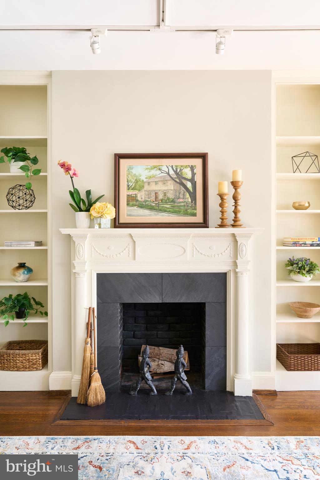 TUSCANY-CANTERBURY - Residential