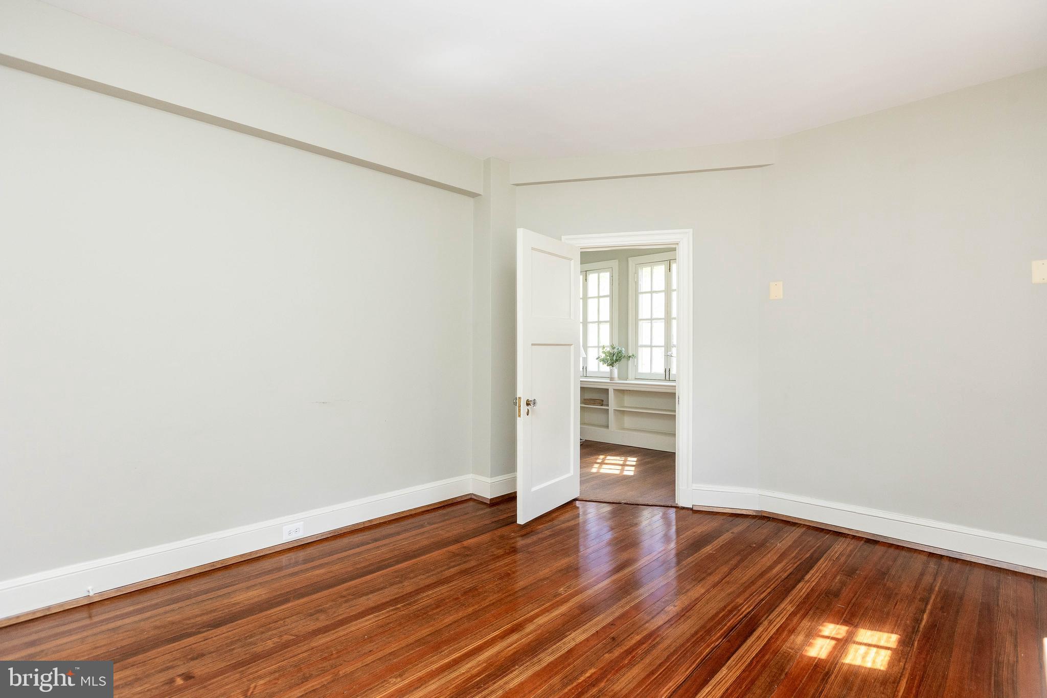 TUSCANY-CANTERBURY - Residential