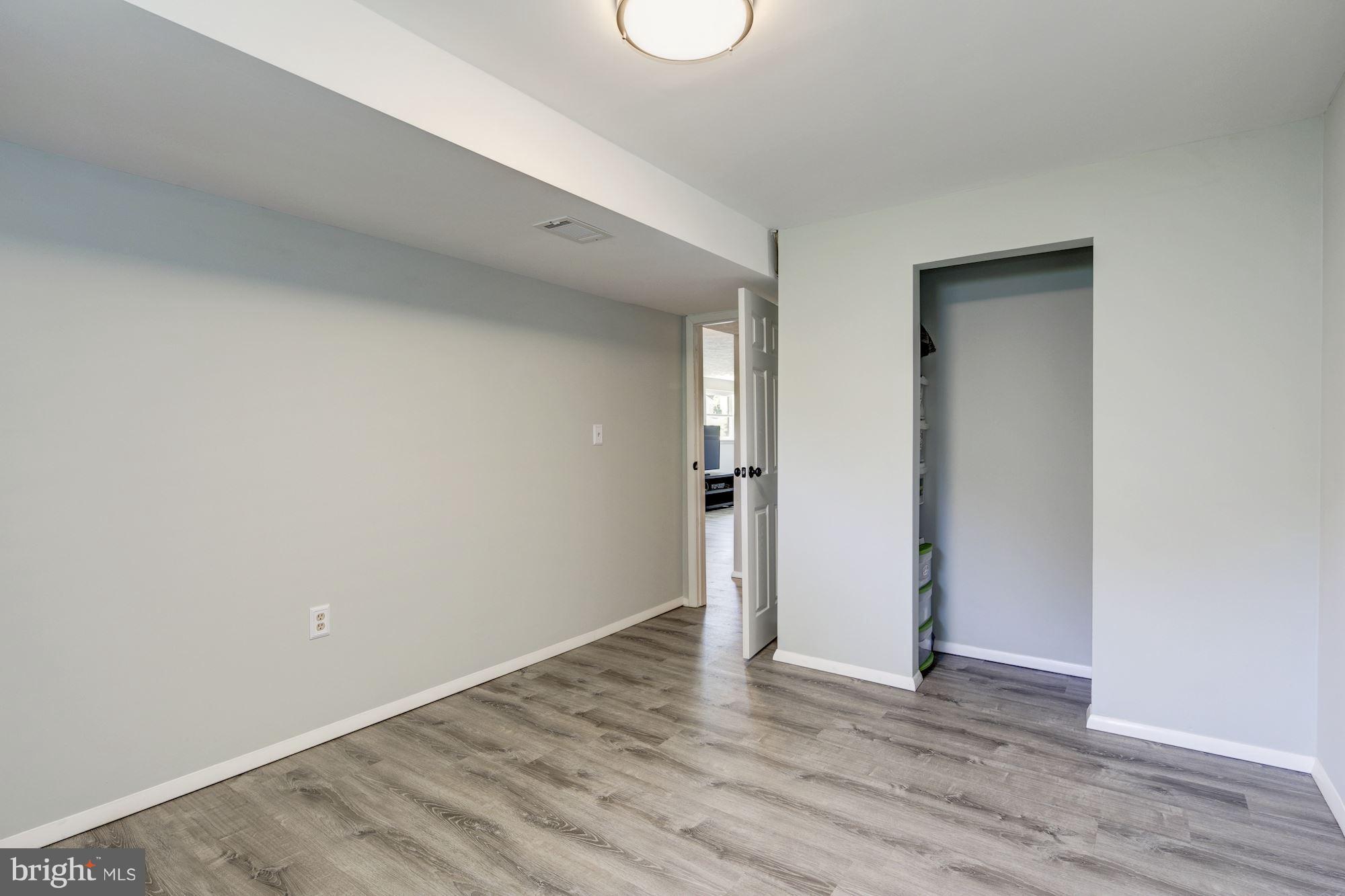 LAUREL VALLEY - Residential