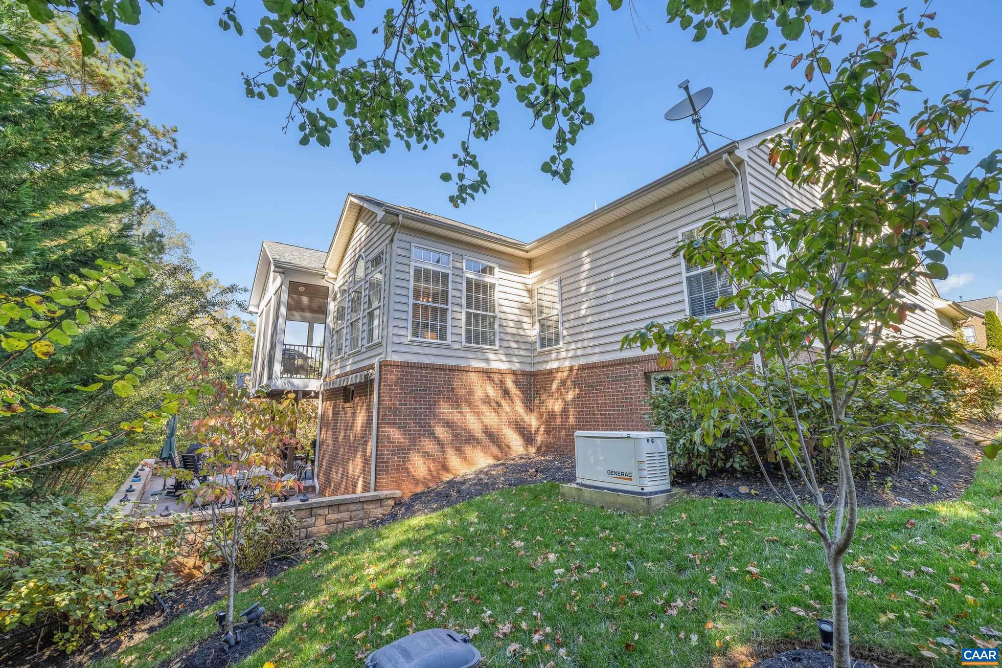 SPRING CREEK - Residential