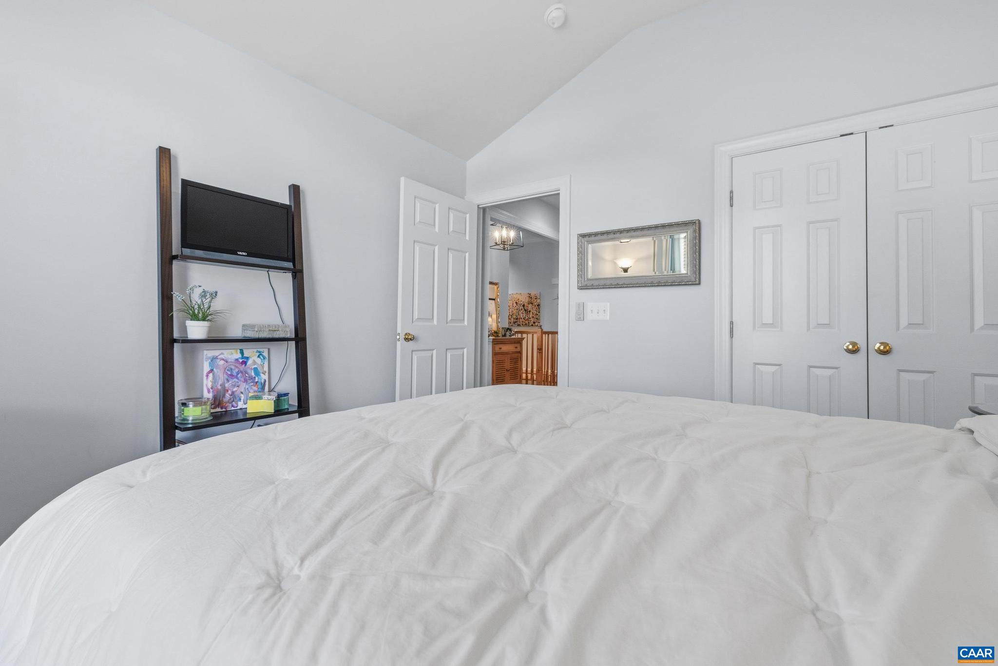 SPRING CREEK - Residential