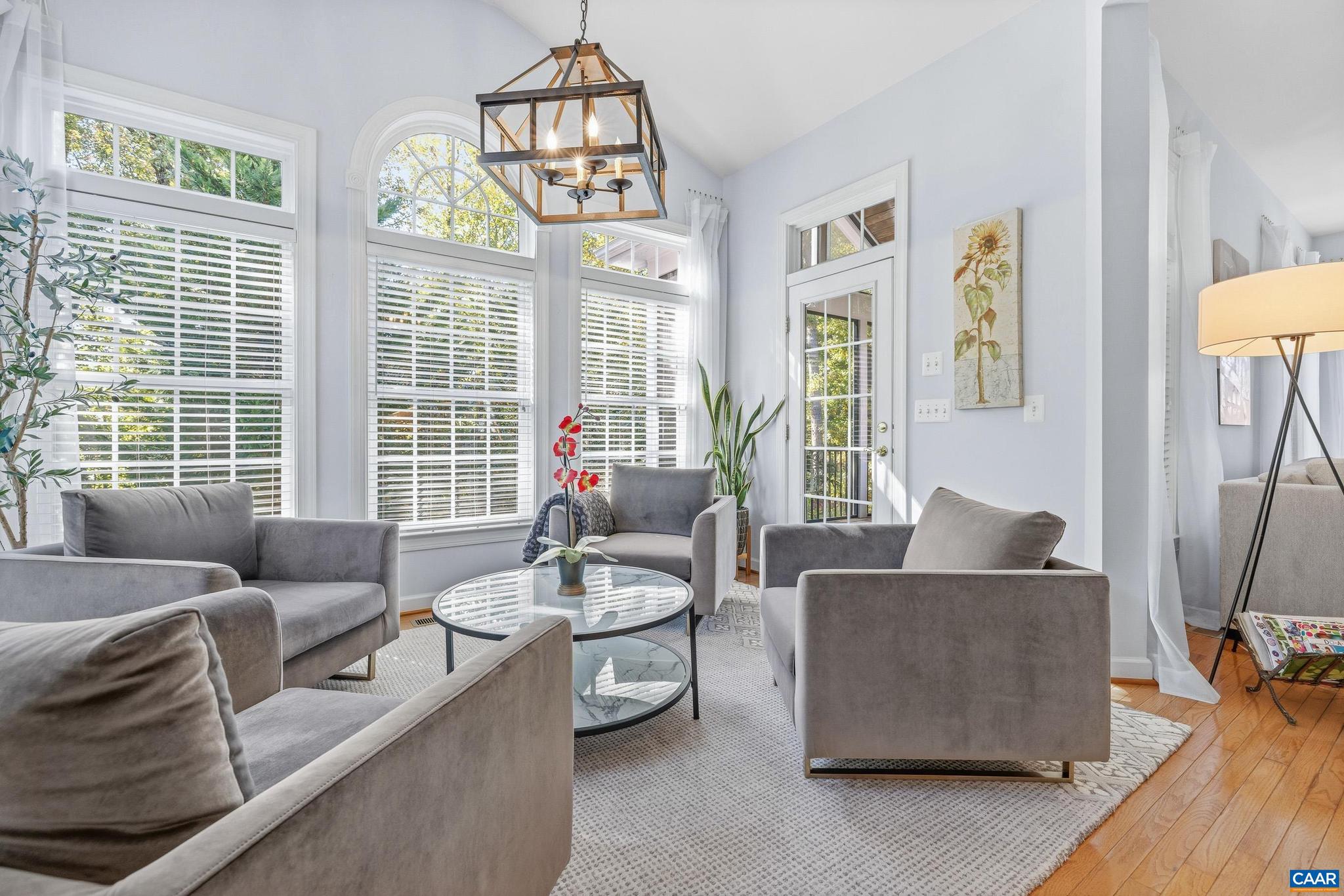 SPRING CREEK - Residential