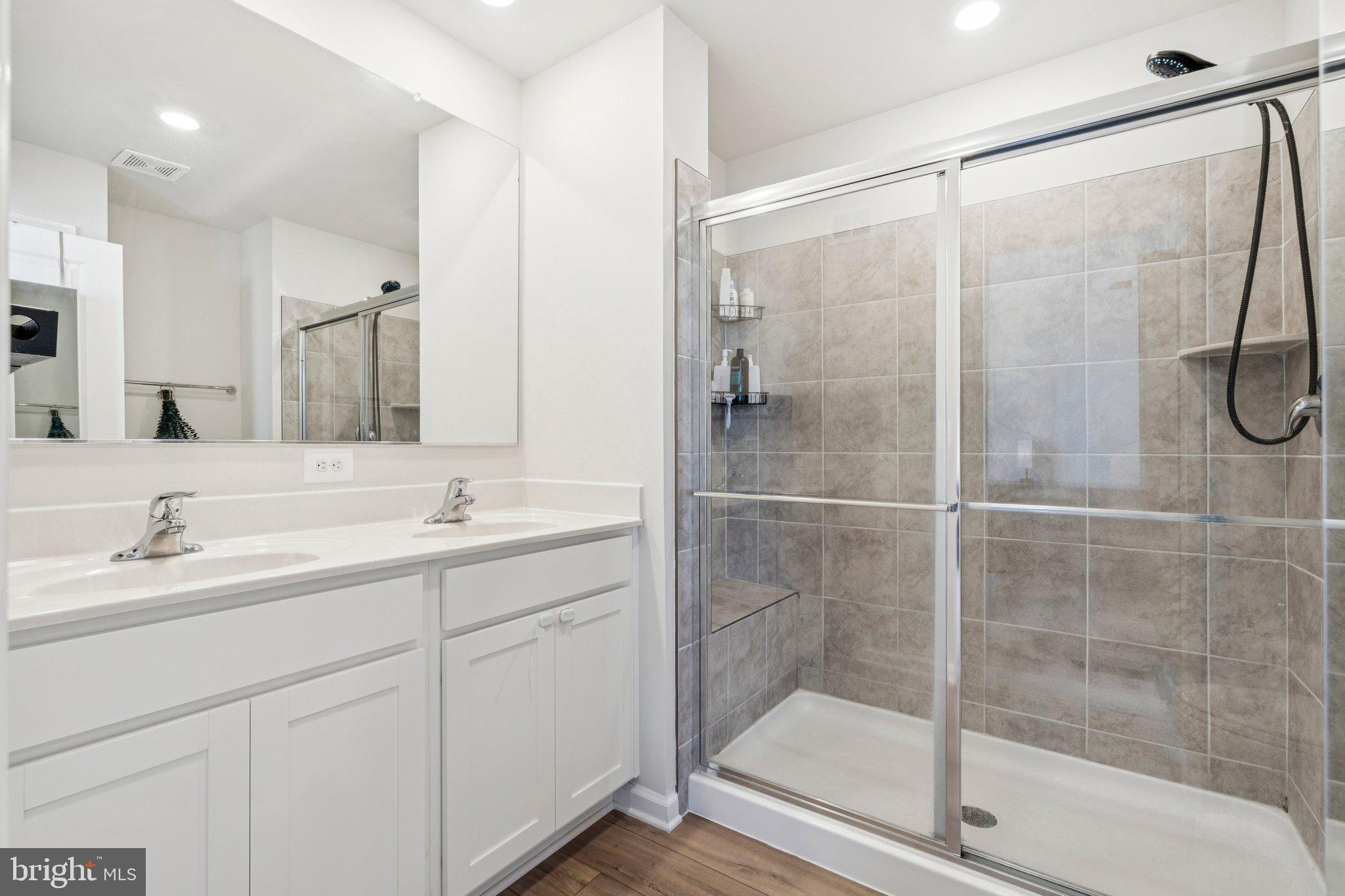 SHENANDOAH SPRINGS - Residential Lease