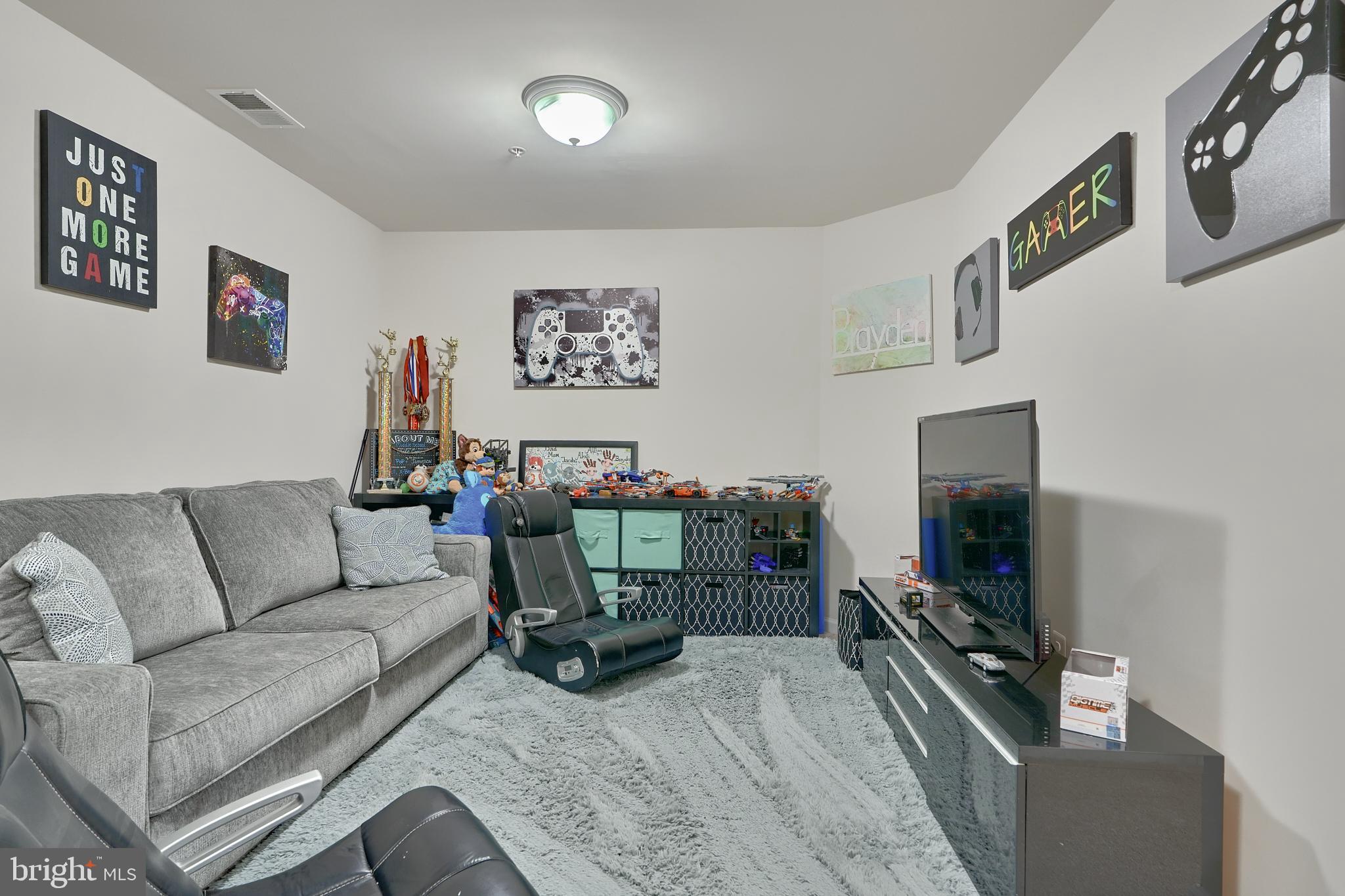 MAGNOLIA LANDING - Residential