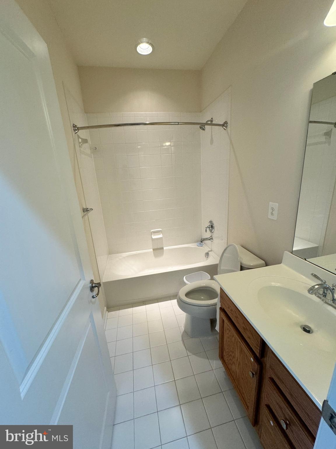 WYNDHOLME WOODS - Residential Lease