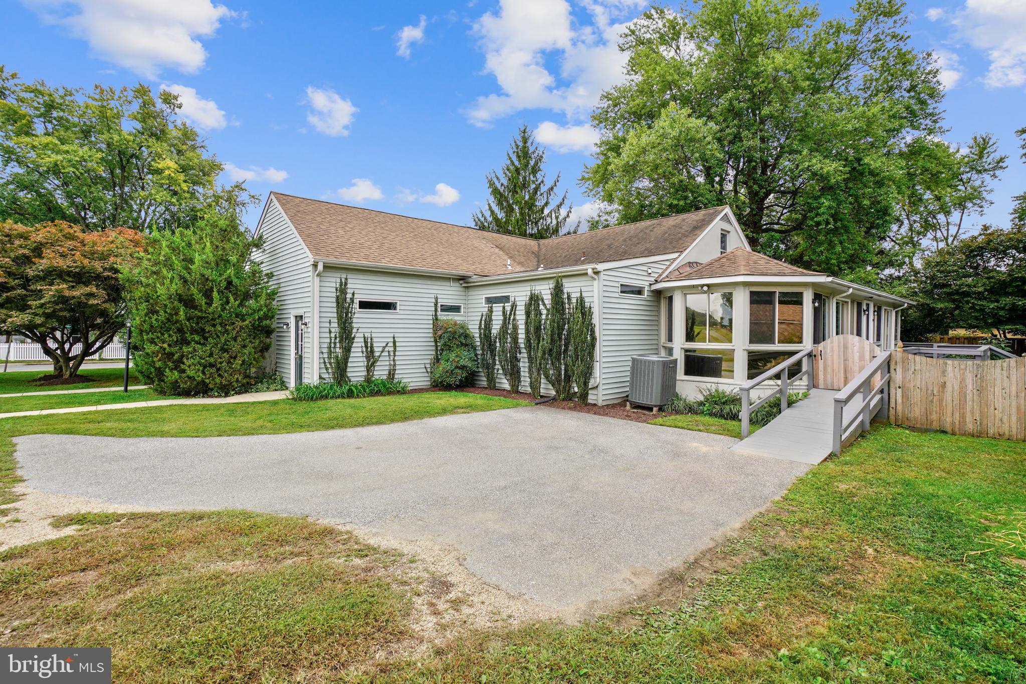 HOMEWOOD - Residential