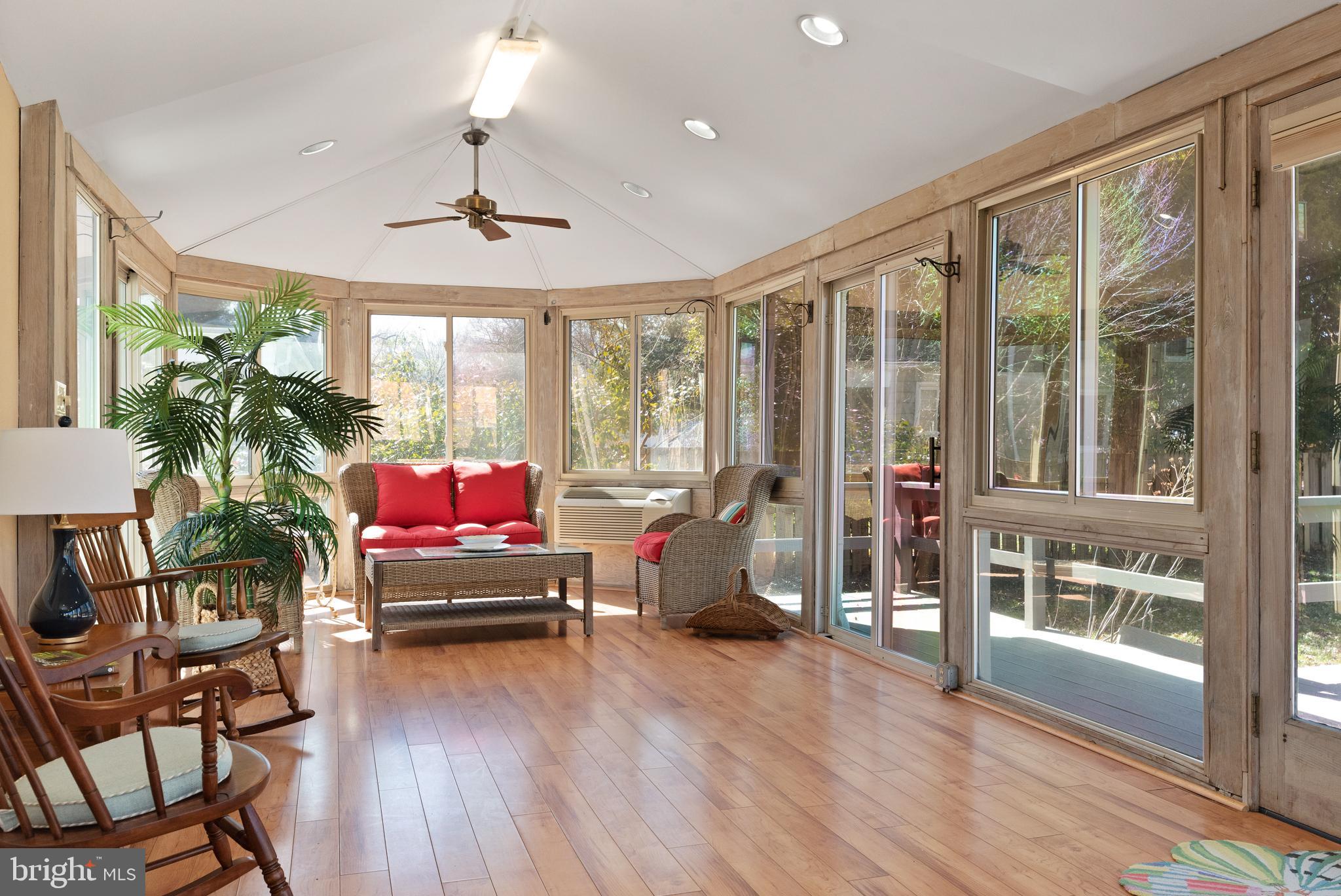 HOMEWOOD - Residential