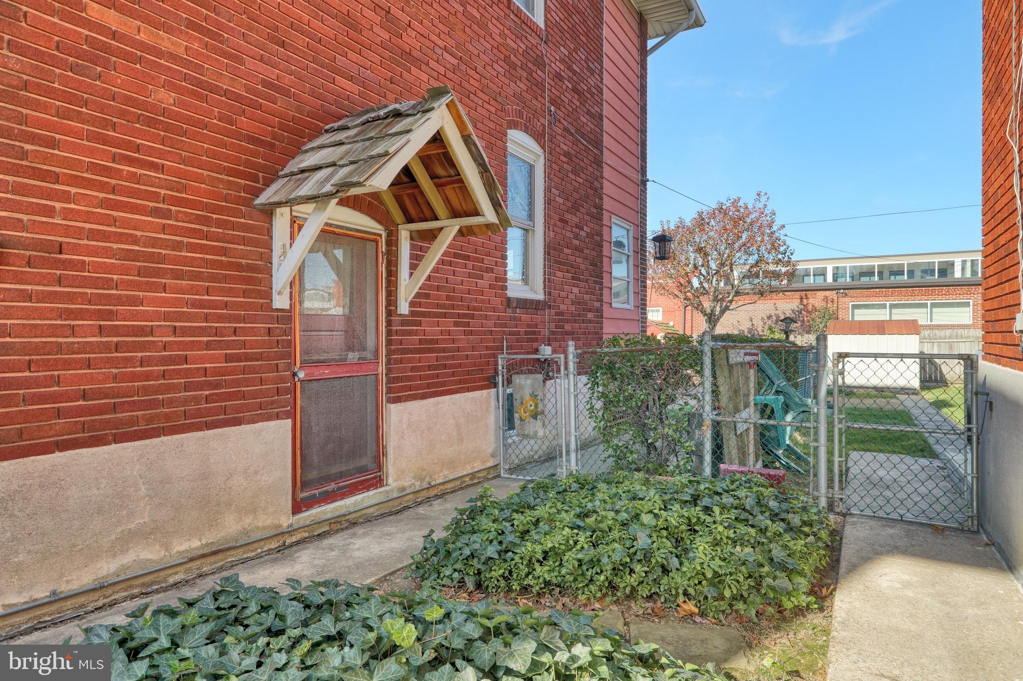 SPRING GARDEN - Residential