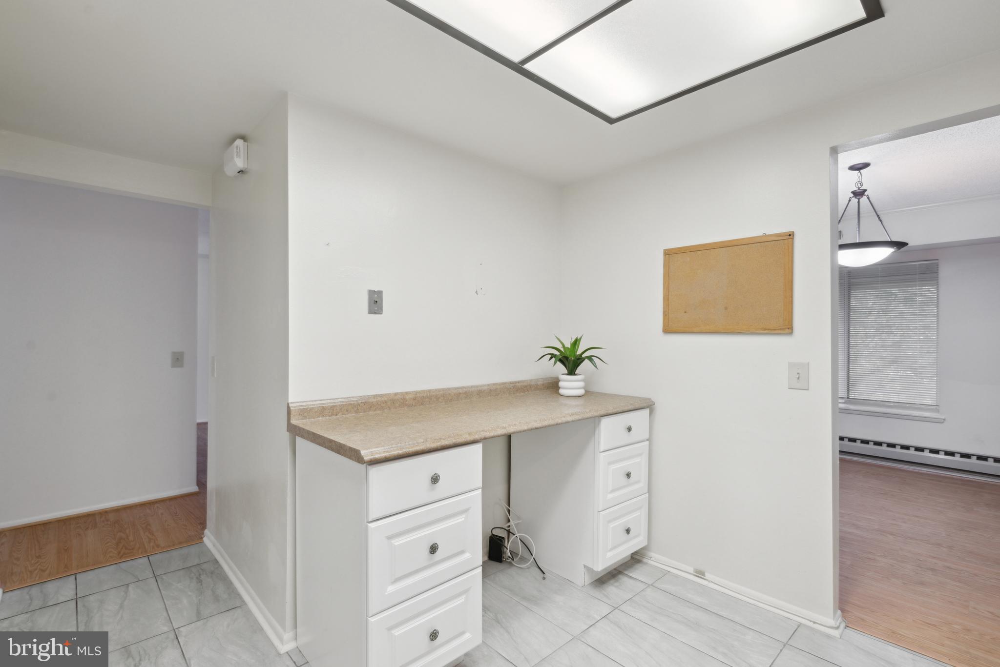 LEISURE WORLD - Residential