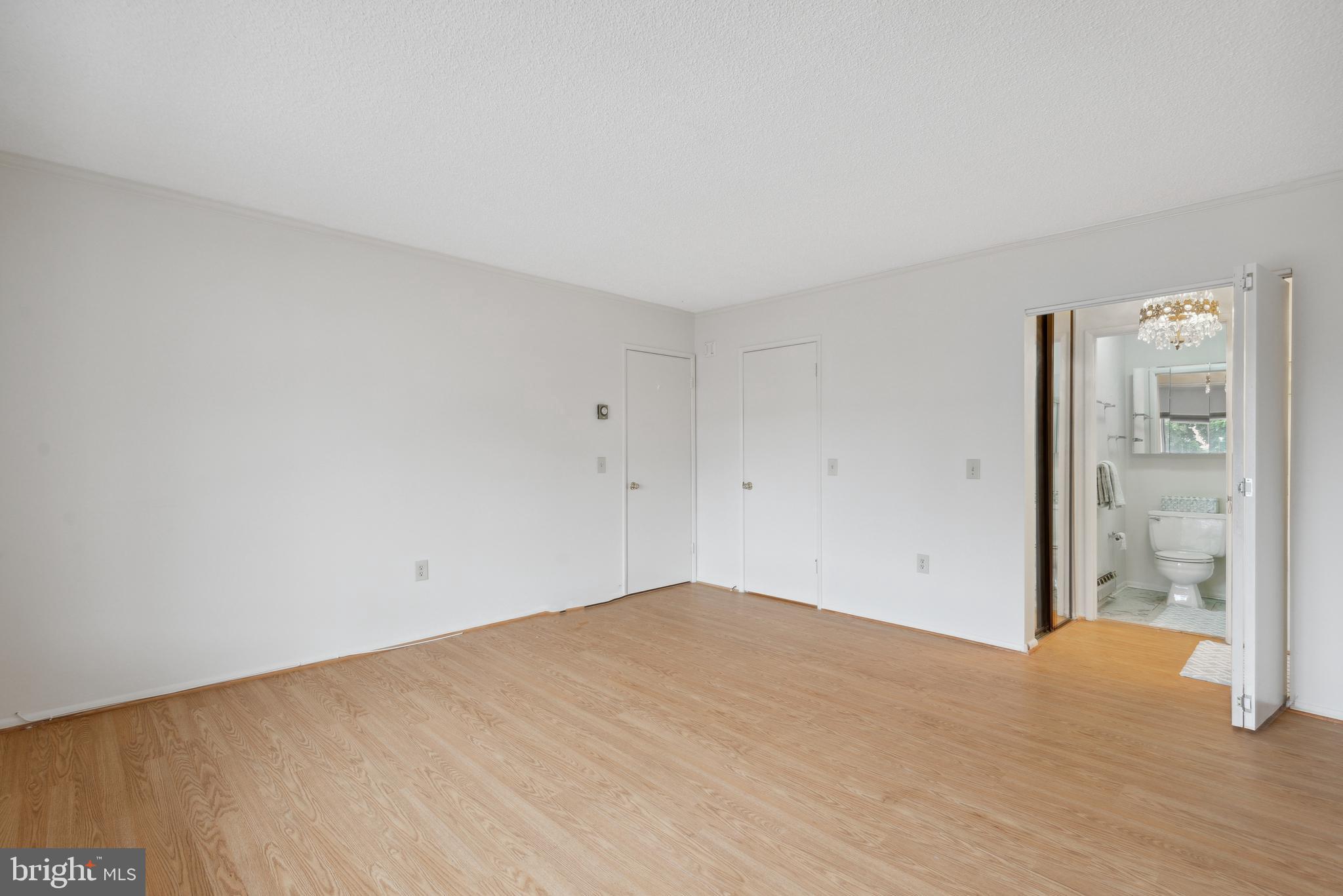 LEISURE WORLD - Residential