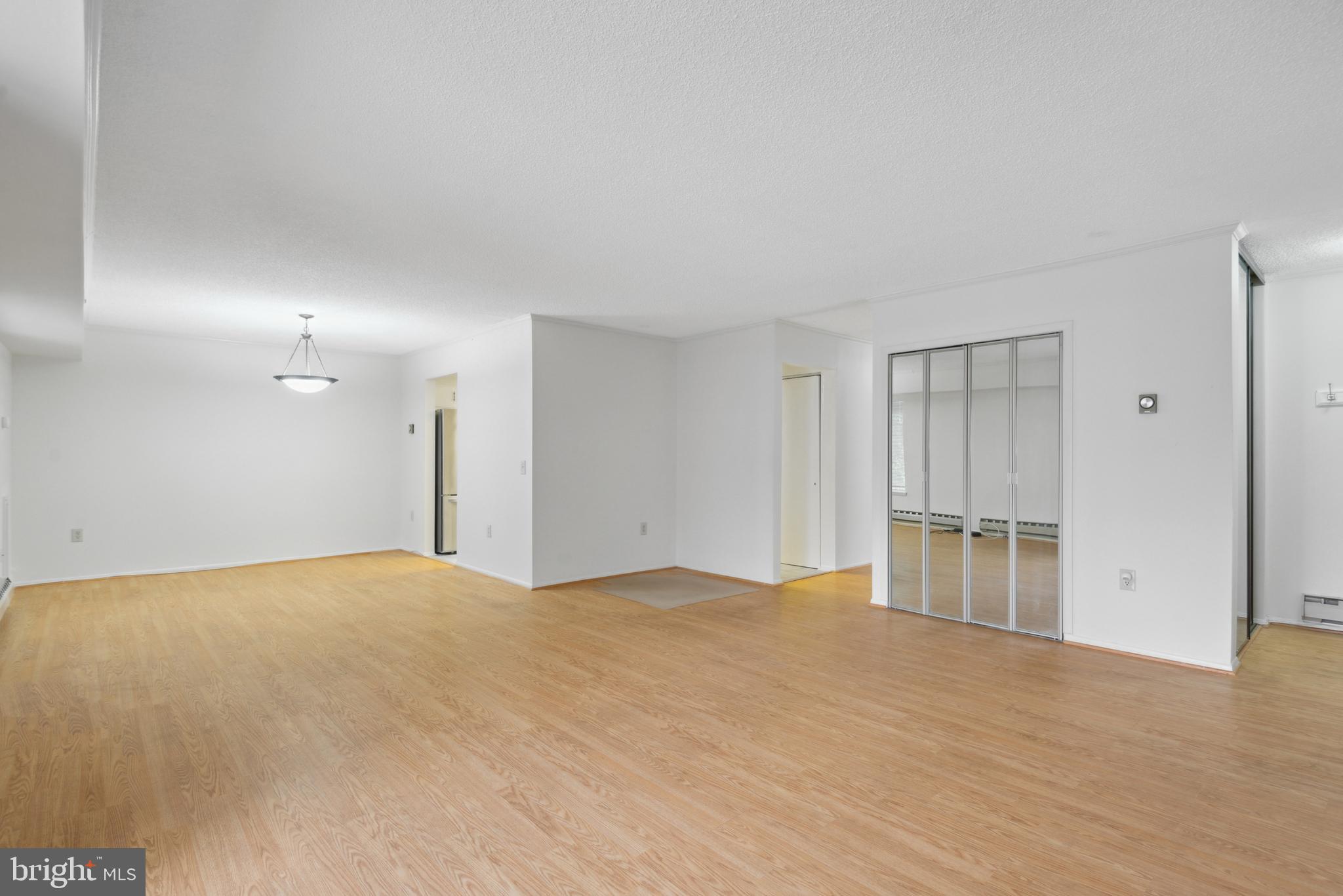 LEISURE WORLD - Residential