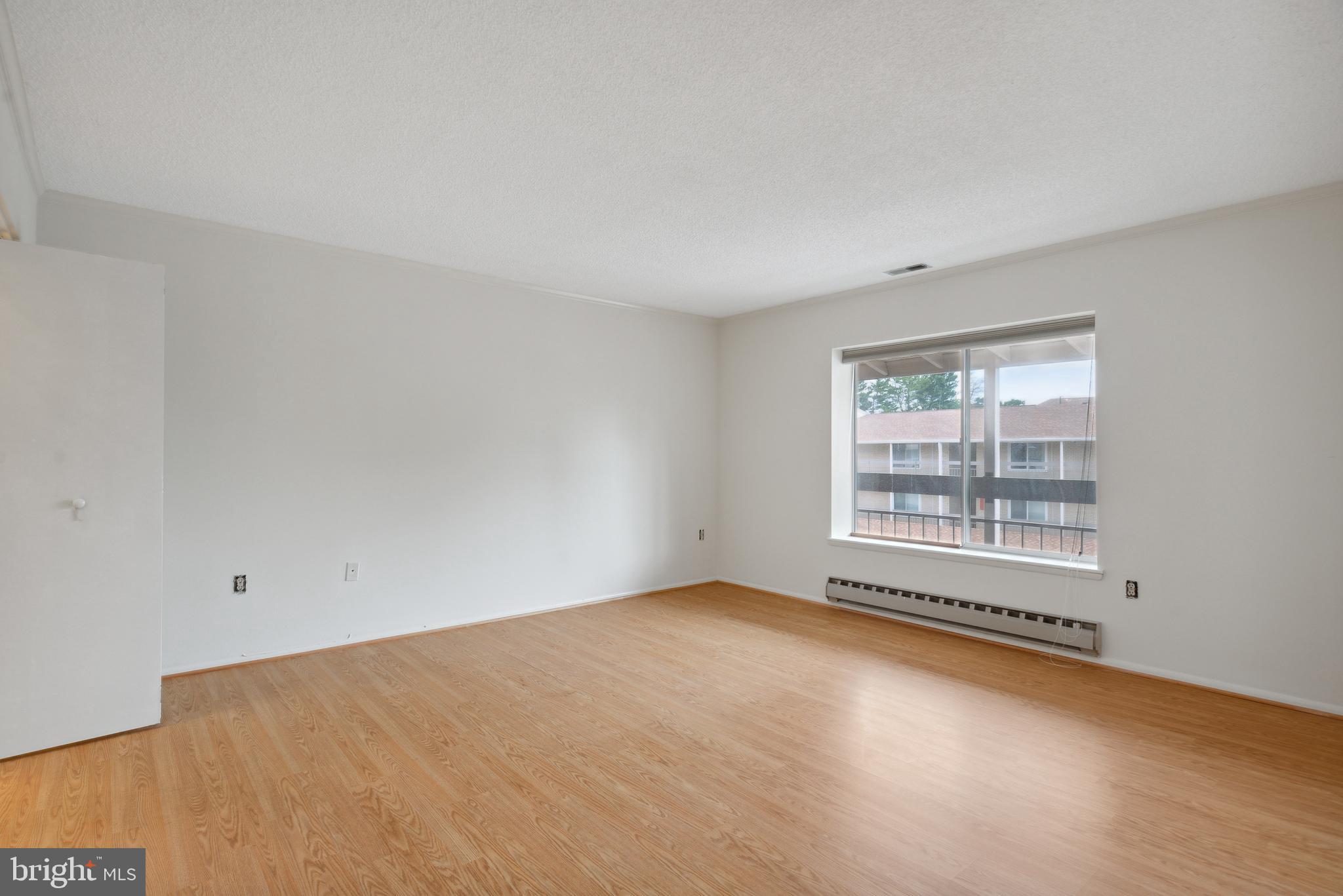 LEISURE WORLD - Residential