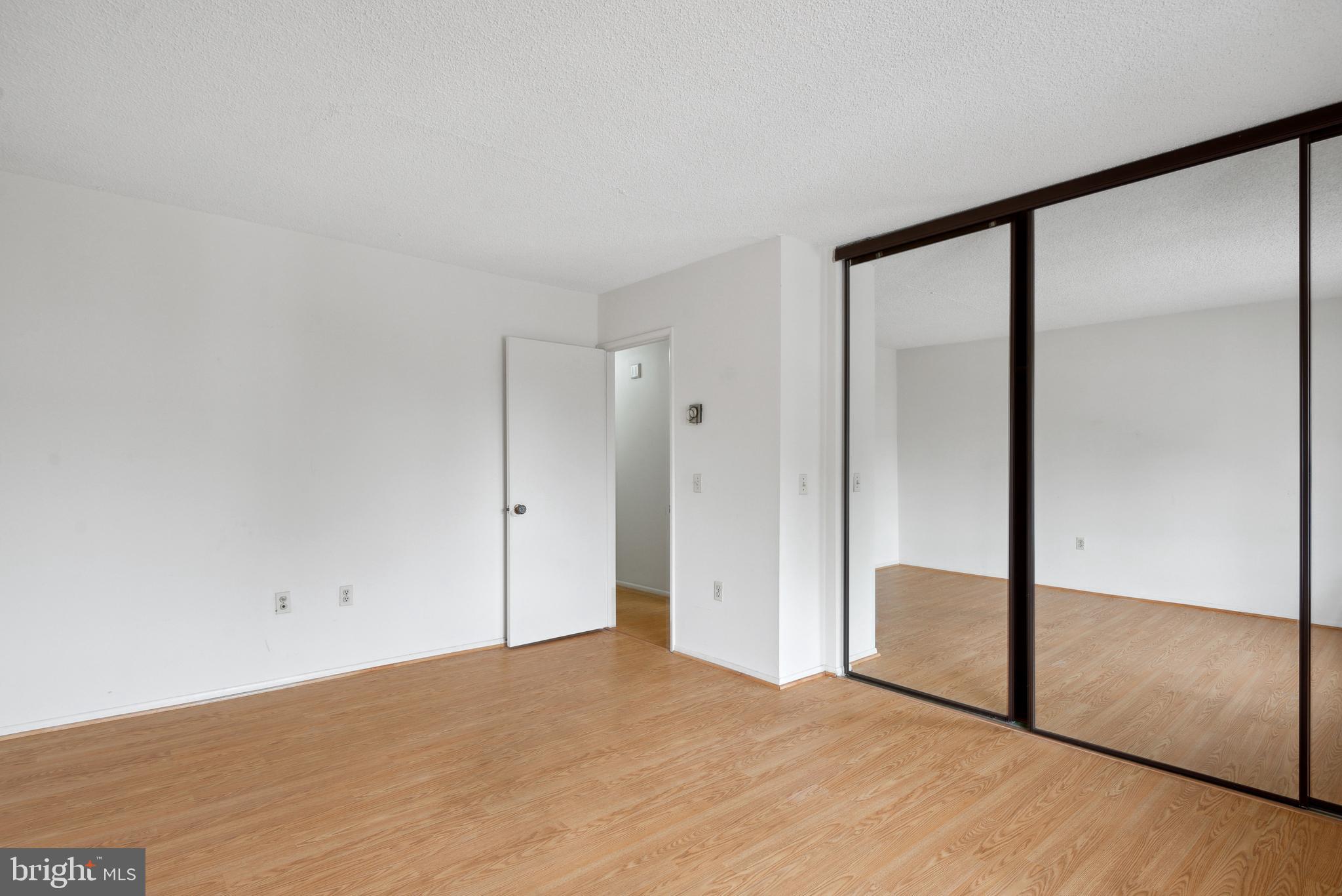 LEISURE WORLD - Residential