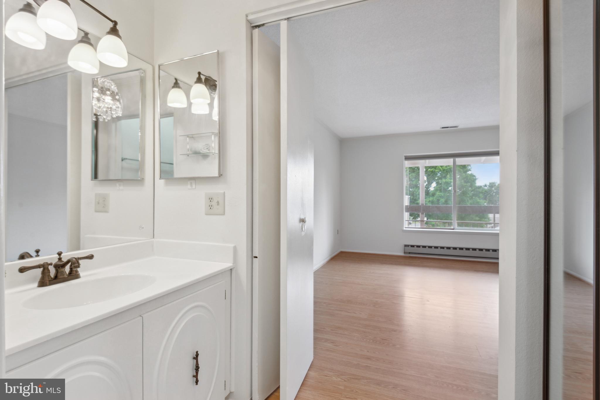 LEISURE WORLD - Residential