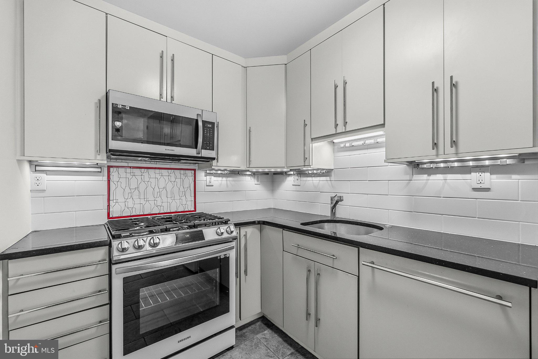 801 N PITT STREET 1209