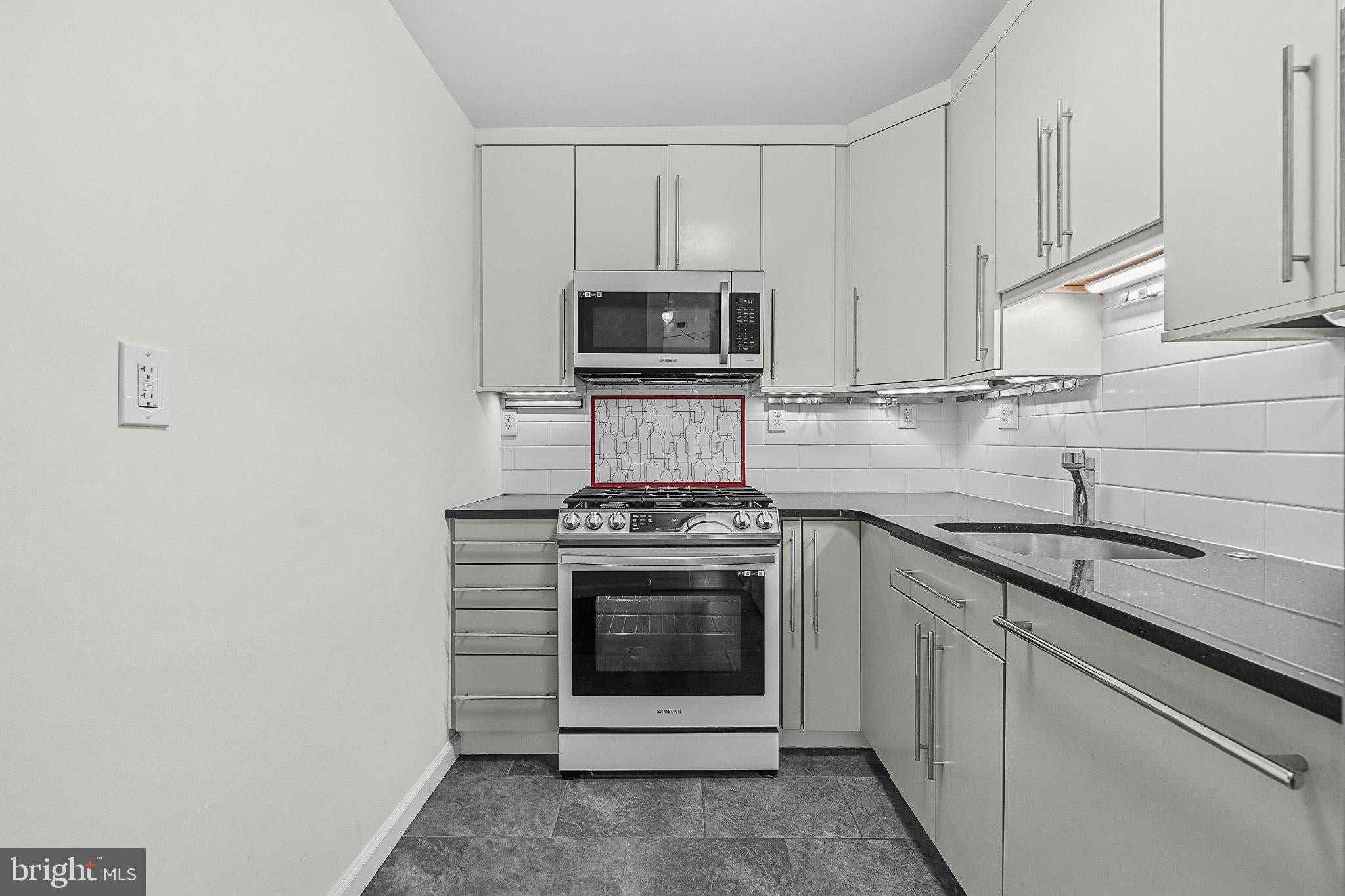 801 N PITT STREET 1209