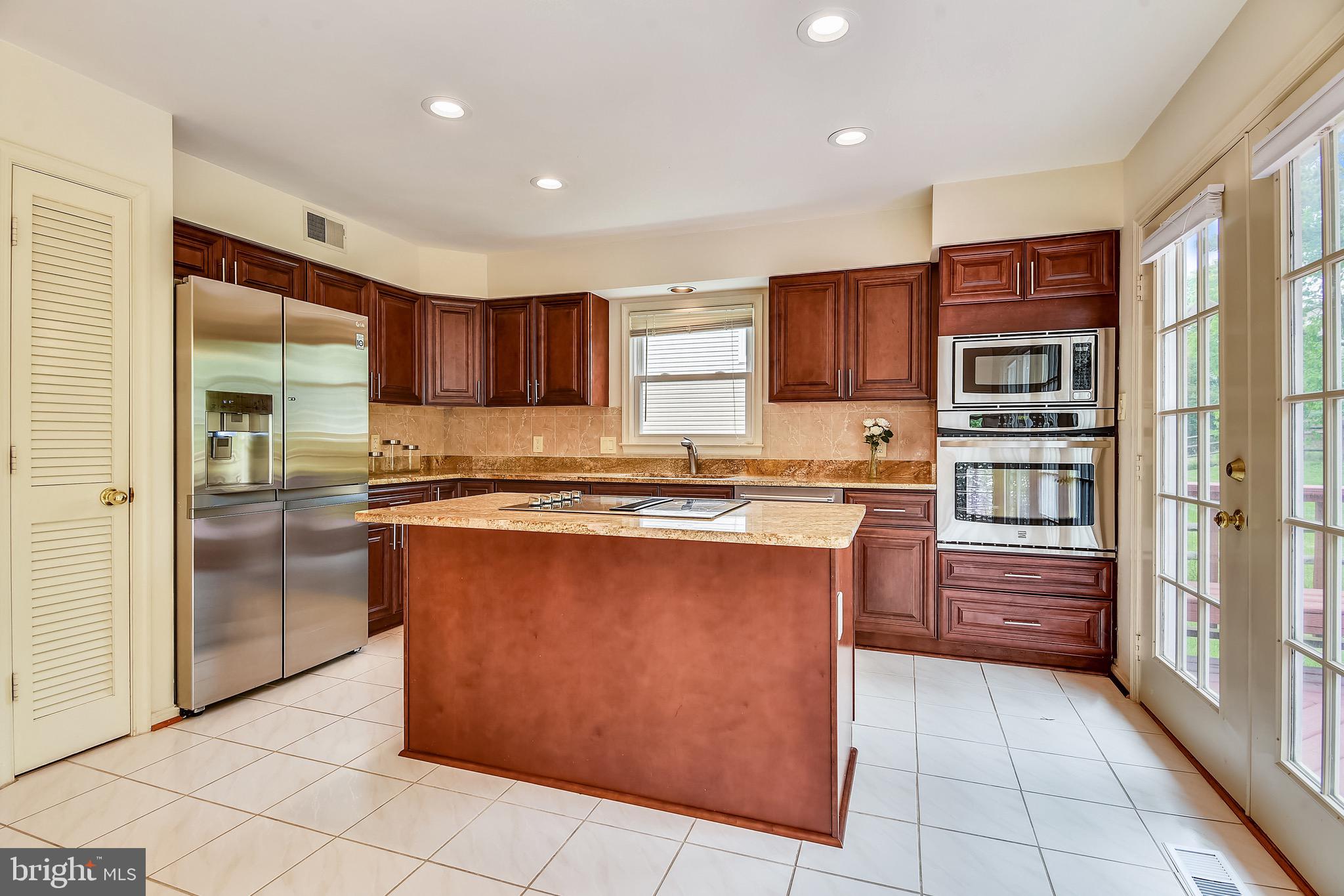 STONEBRIDGE - Residential