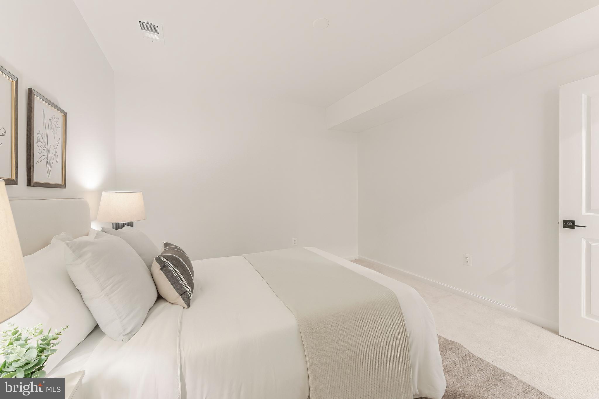 POTOMAC SHORES - Residential