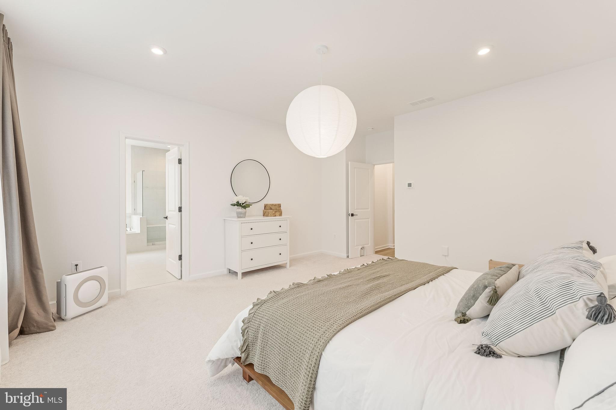 POTOMAC SHORES - Residential