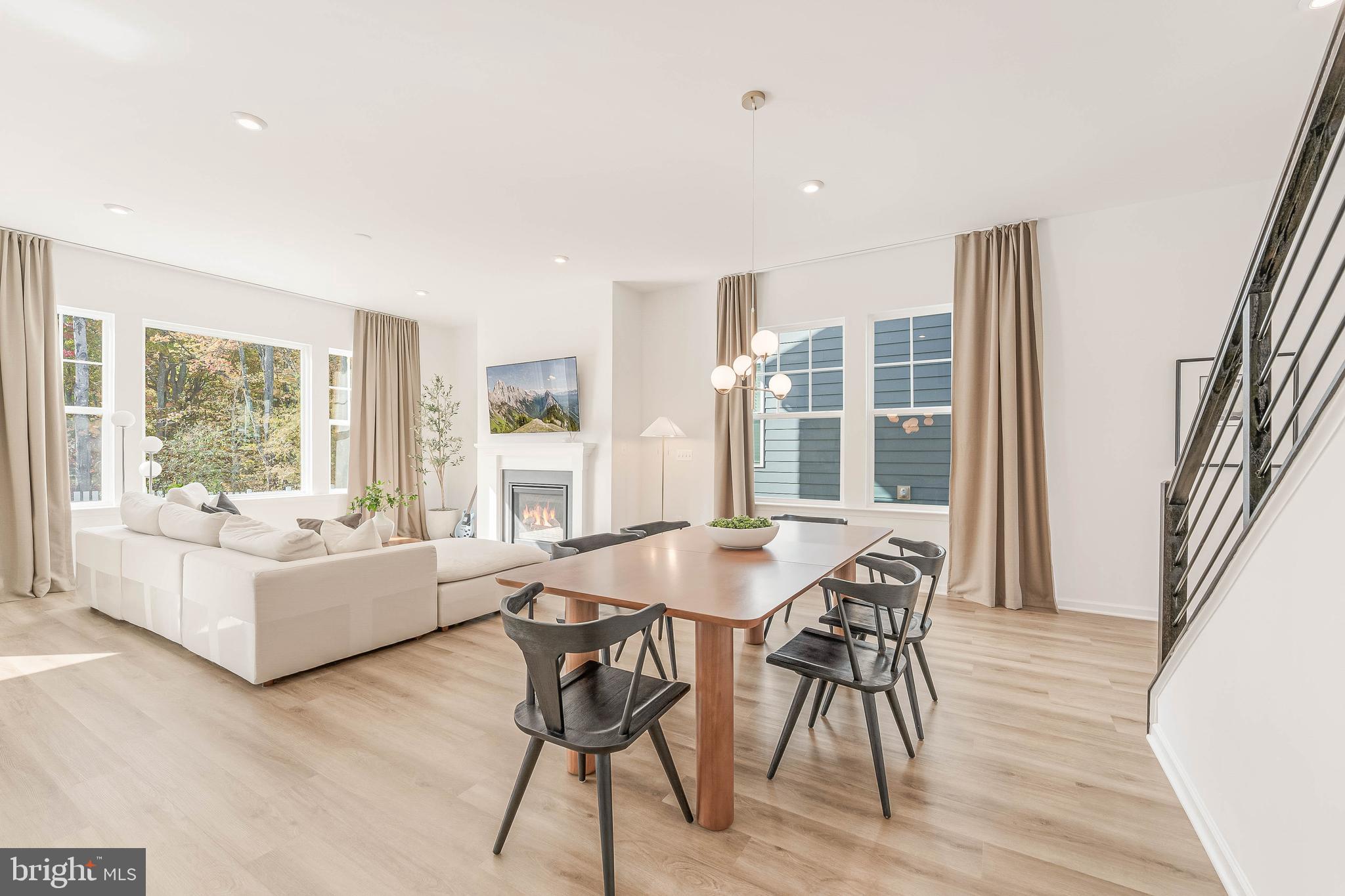 POTOMAC SHORES - Residential