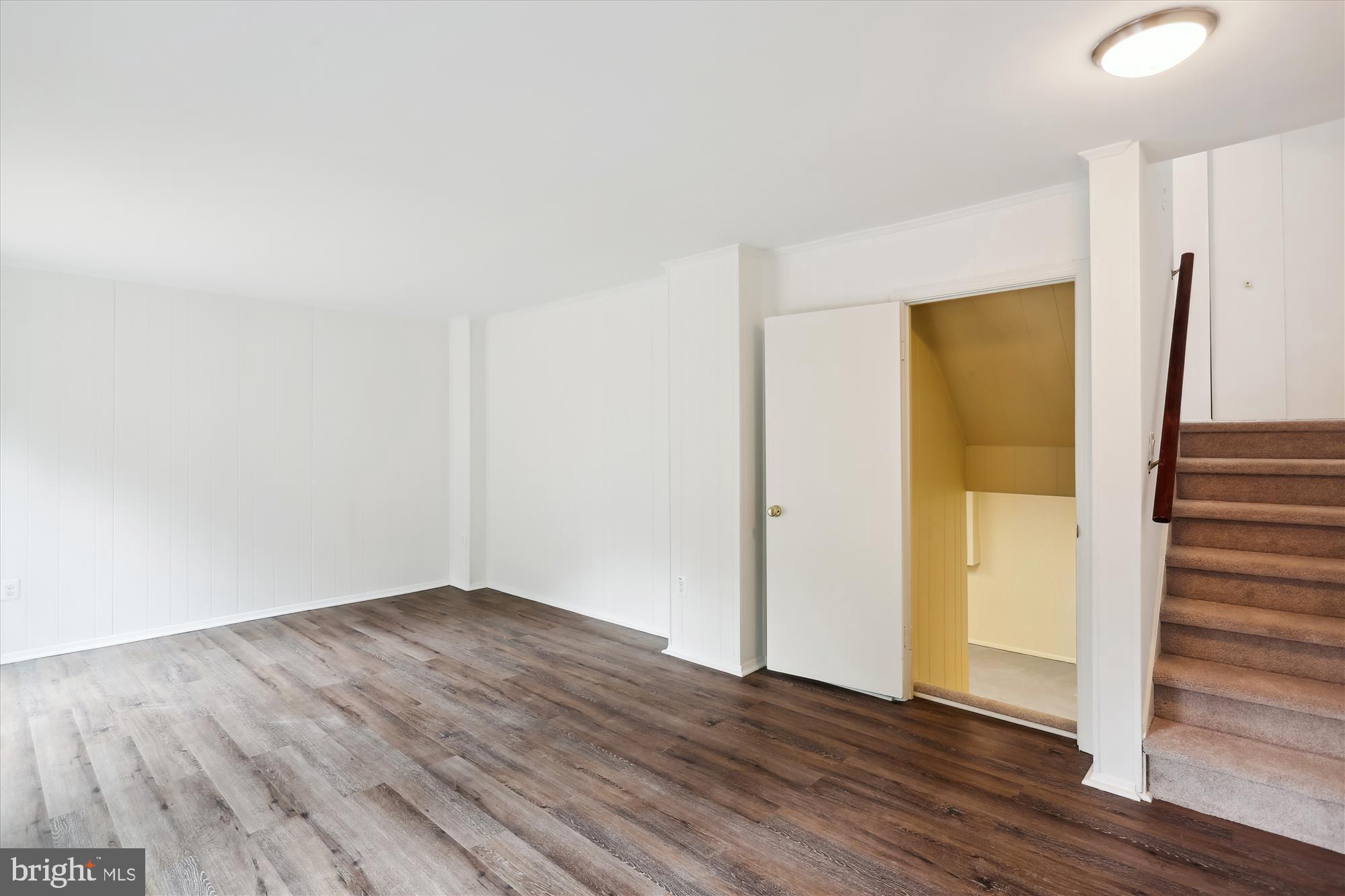 MILL CREEK TOWNE - Residential