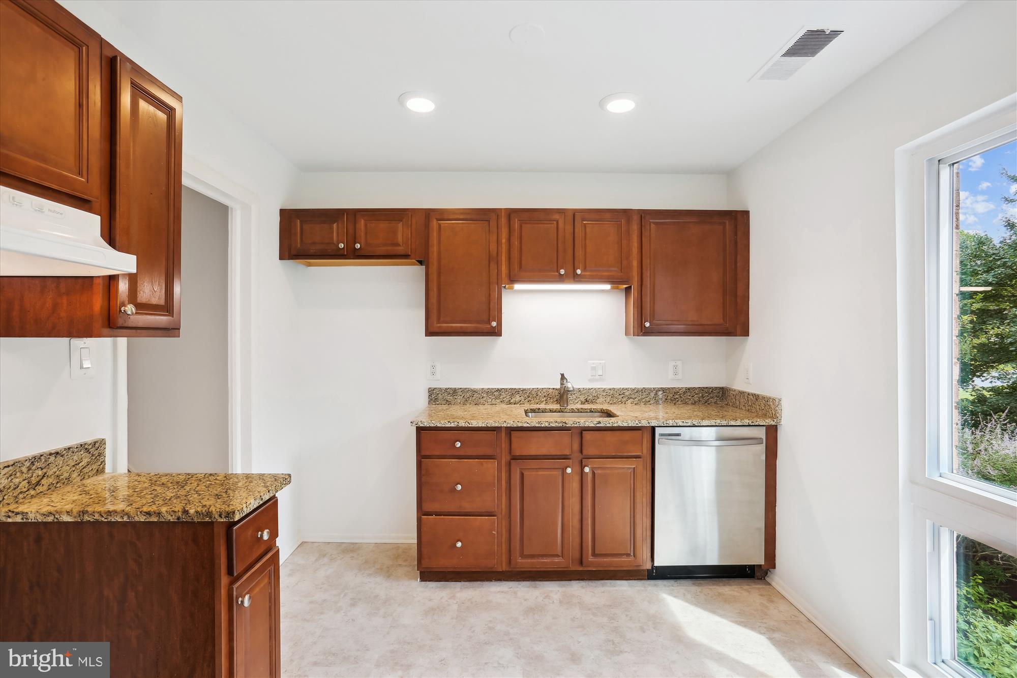 MILL CREEK TOWNE - Residential