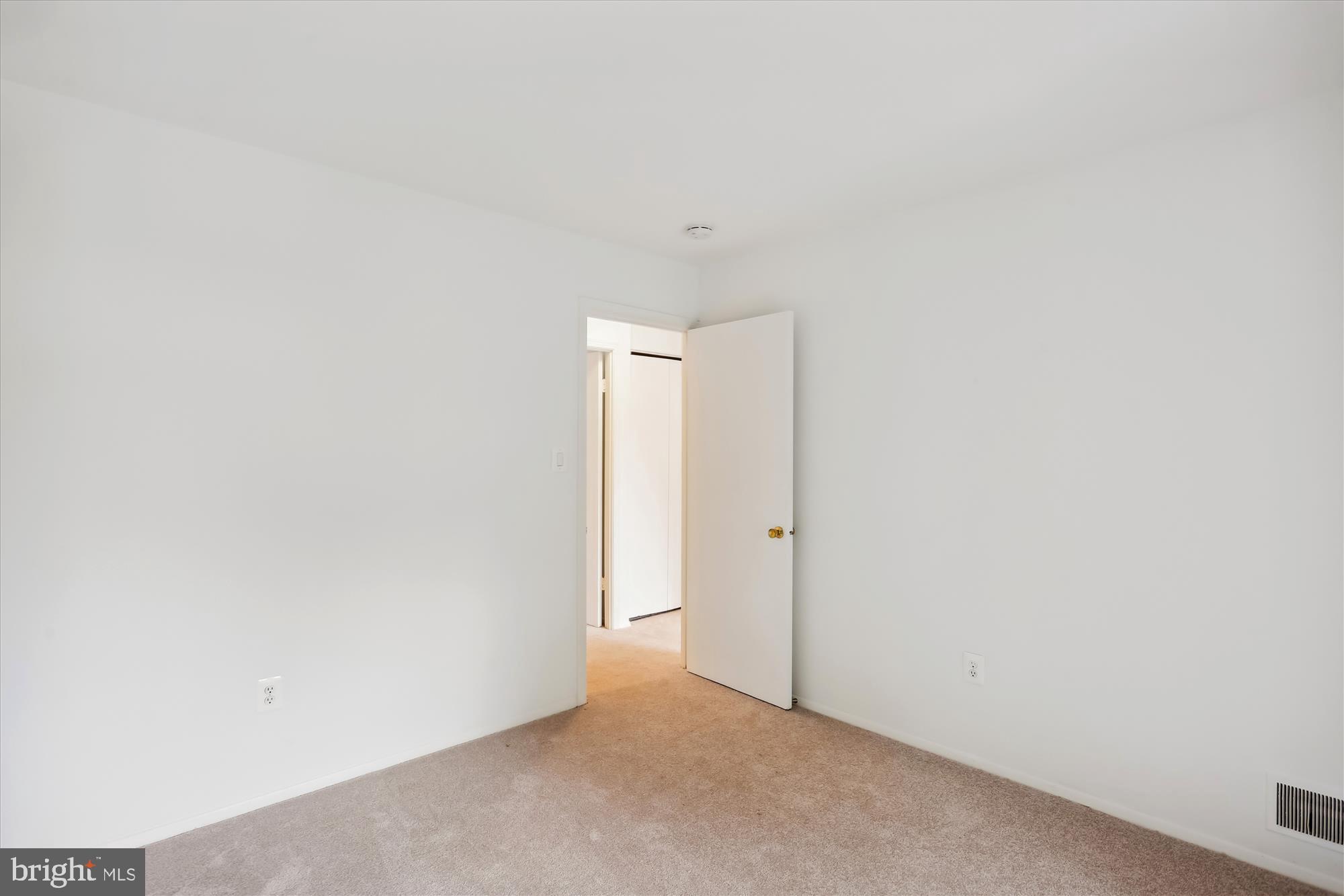 MILL CREEK TOWNE - Residential