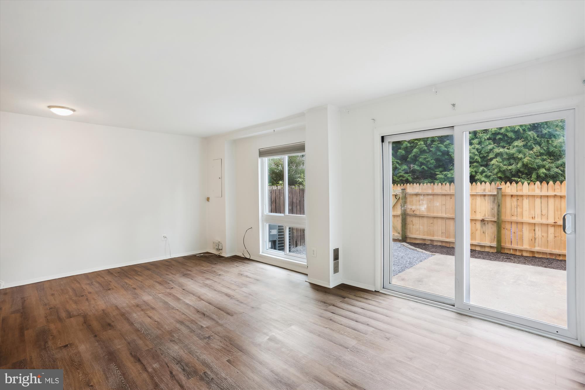 MILL CREEK TOWNE - Residential