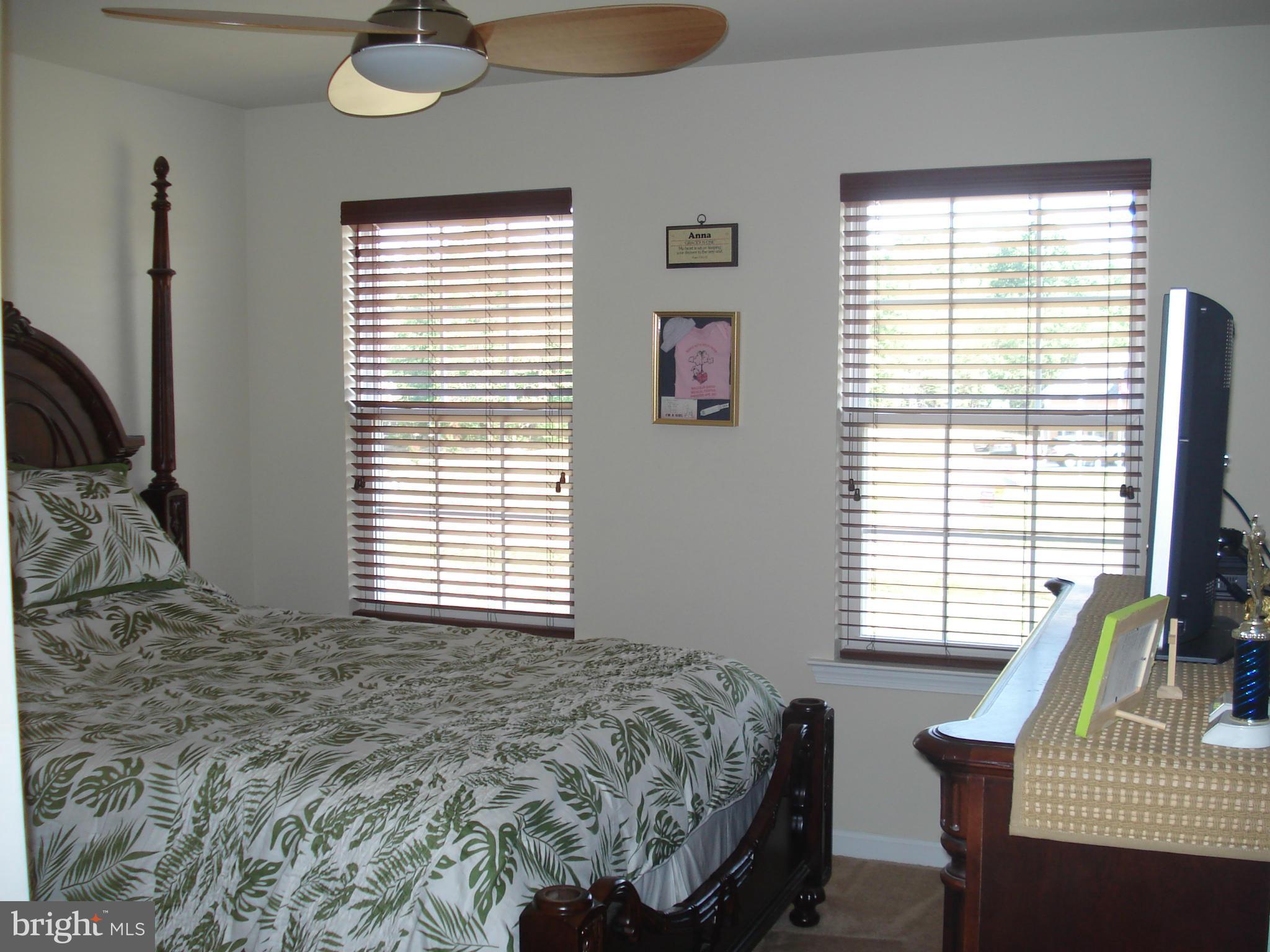 BEN OAKS - Residential Lease