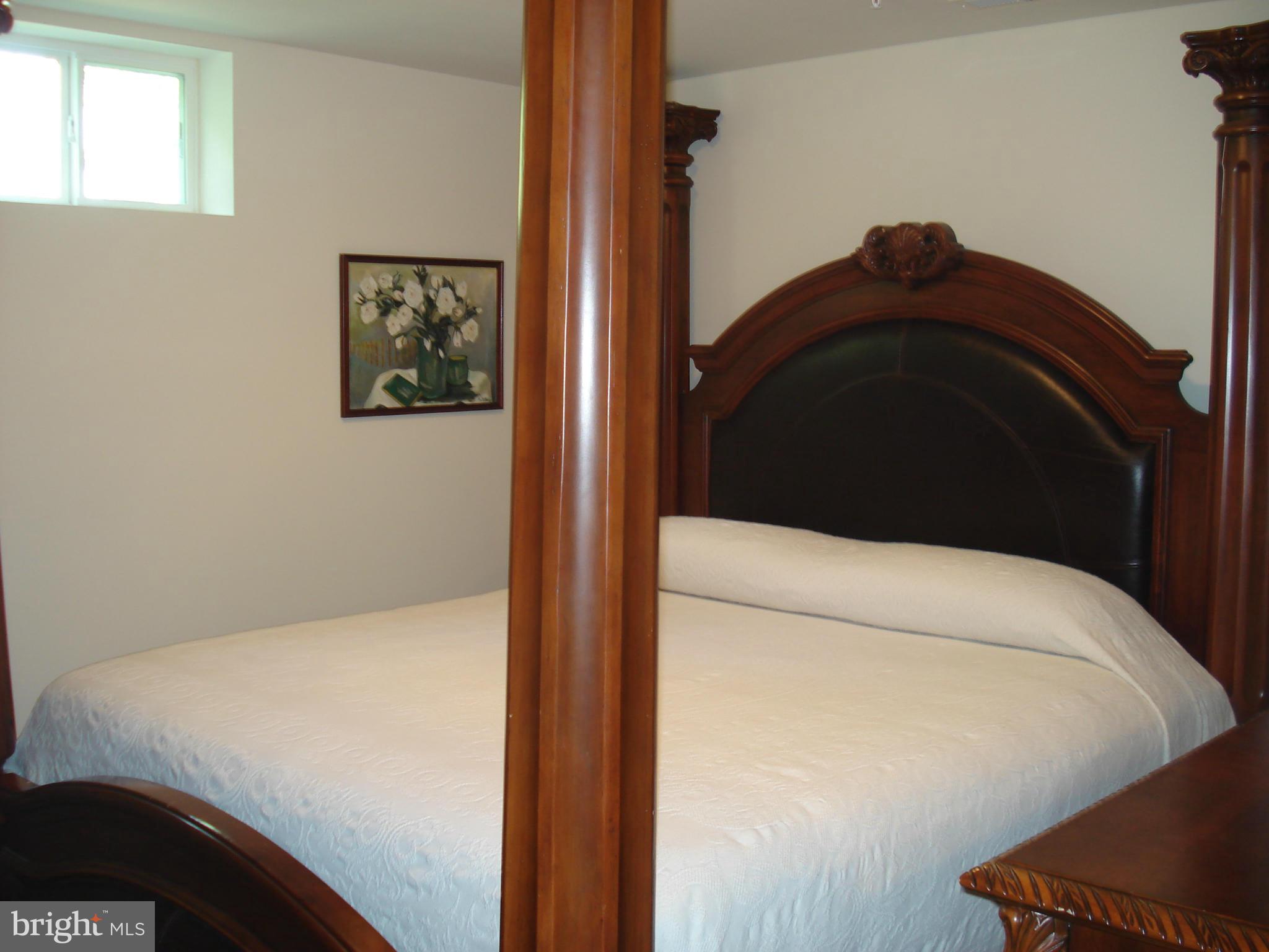 BEN OAKS - Residential Lease