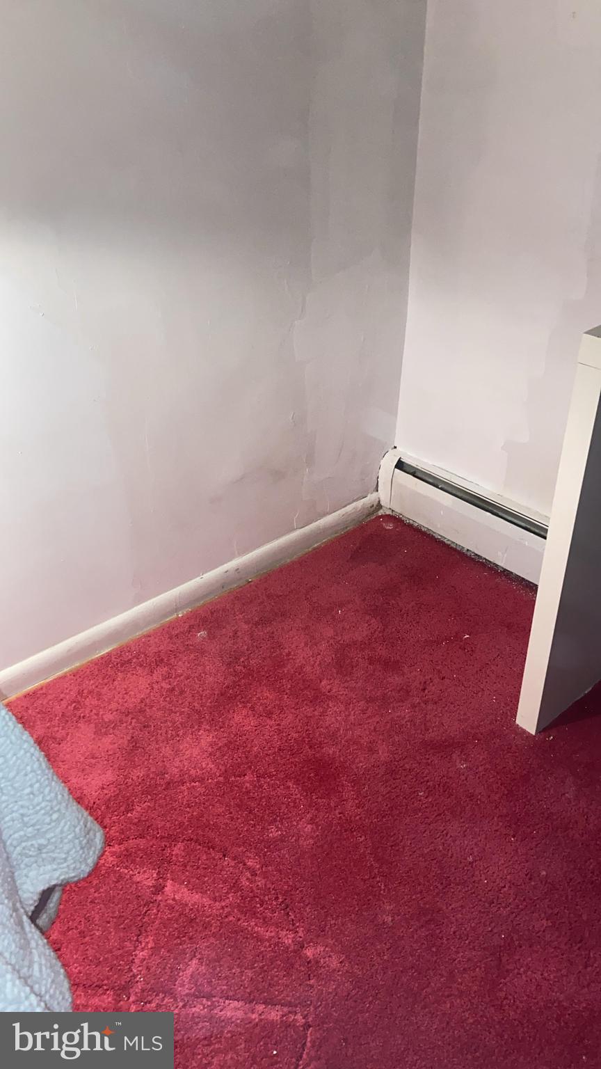 EAST KENSINGTON - Commercial Sale