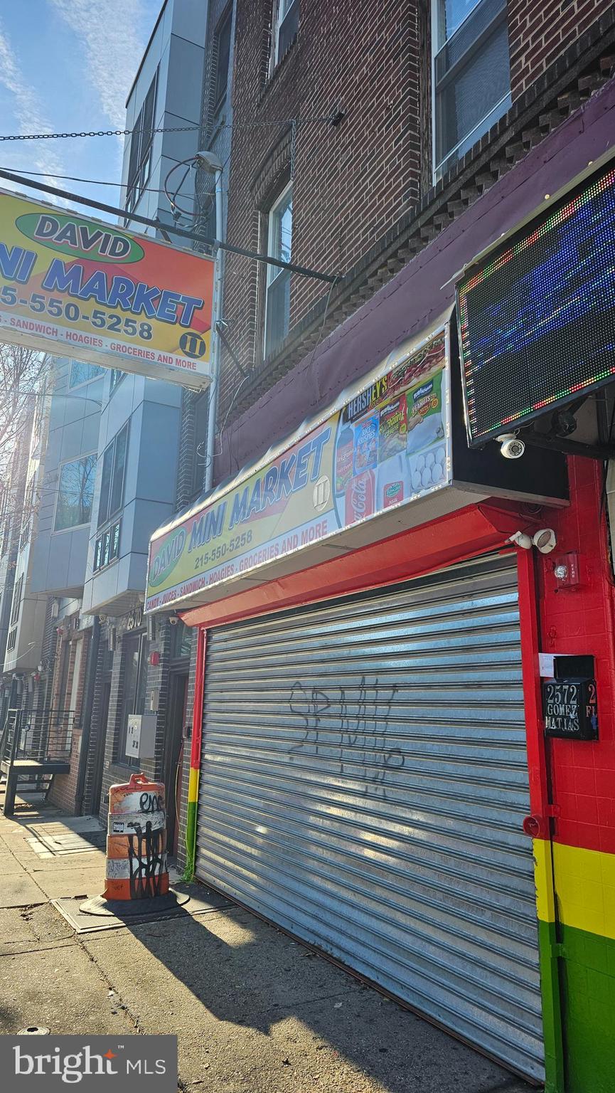 2572 FRANKFORD AVENUE